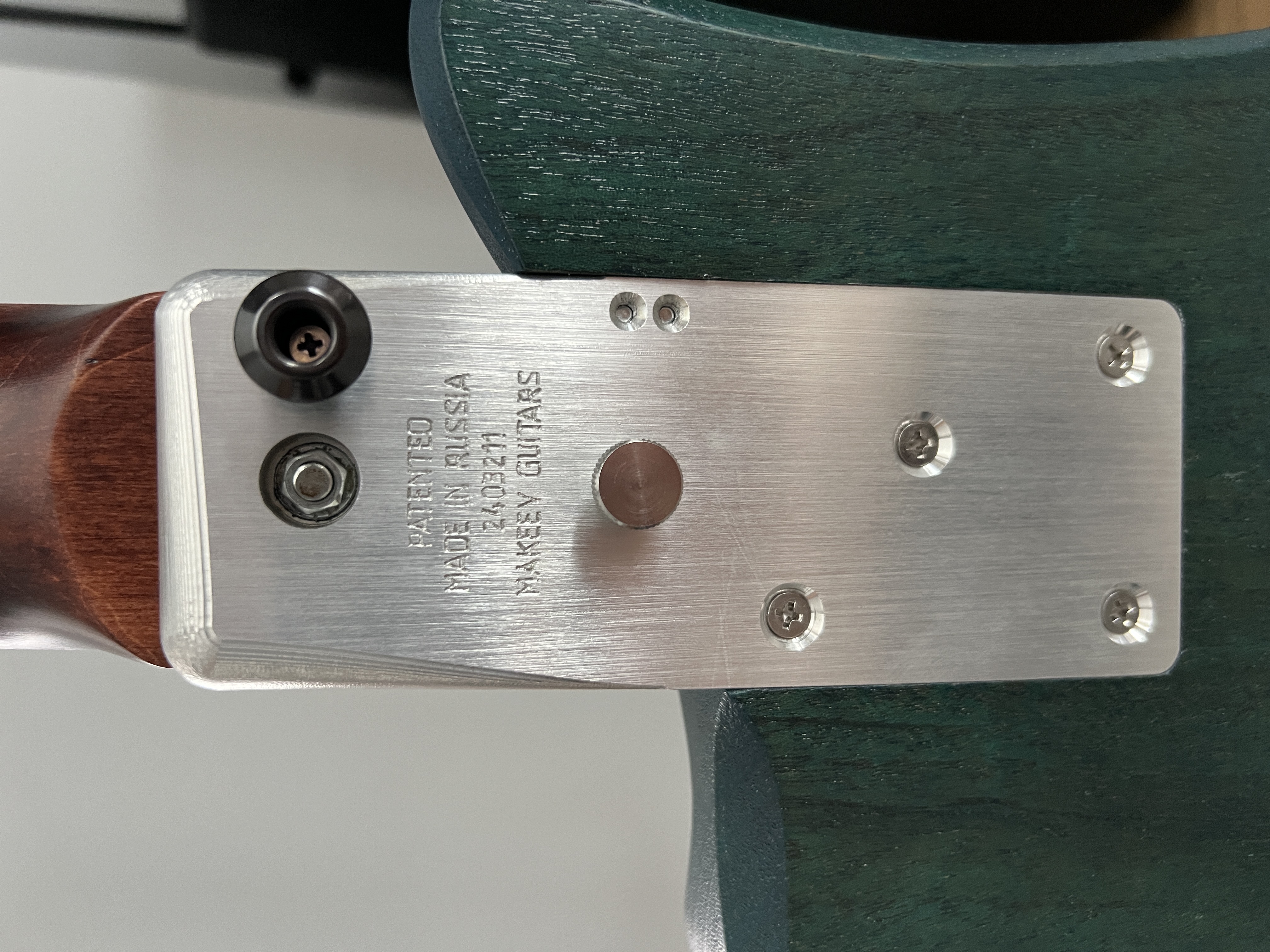 Makeev Easy Fold Custom Travel Electric Guitar 9