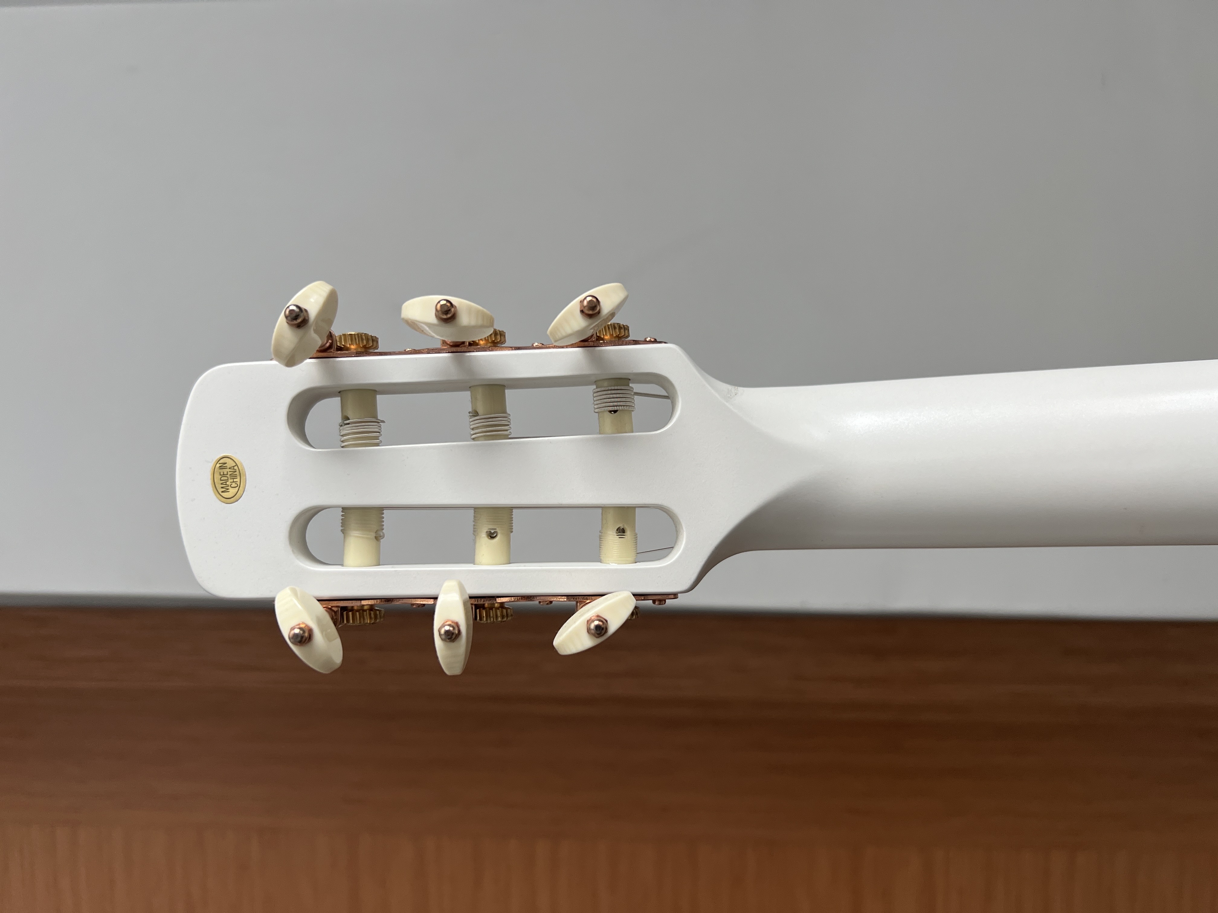 Enya NEXG 2N CL WH Beyaz Renk Elektro Klasik Gitar 7