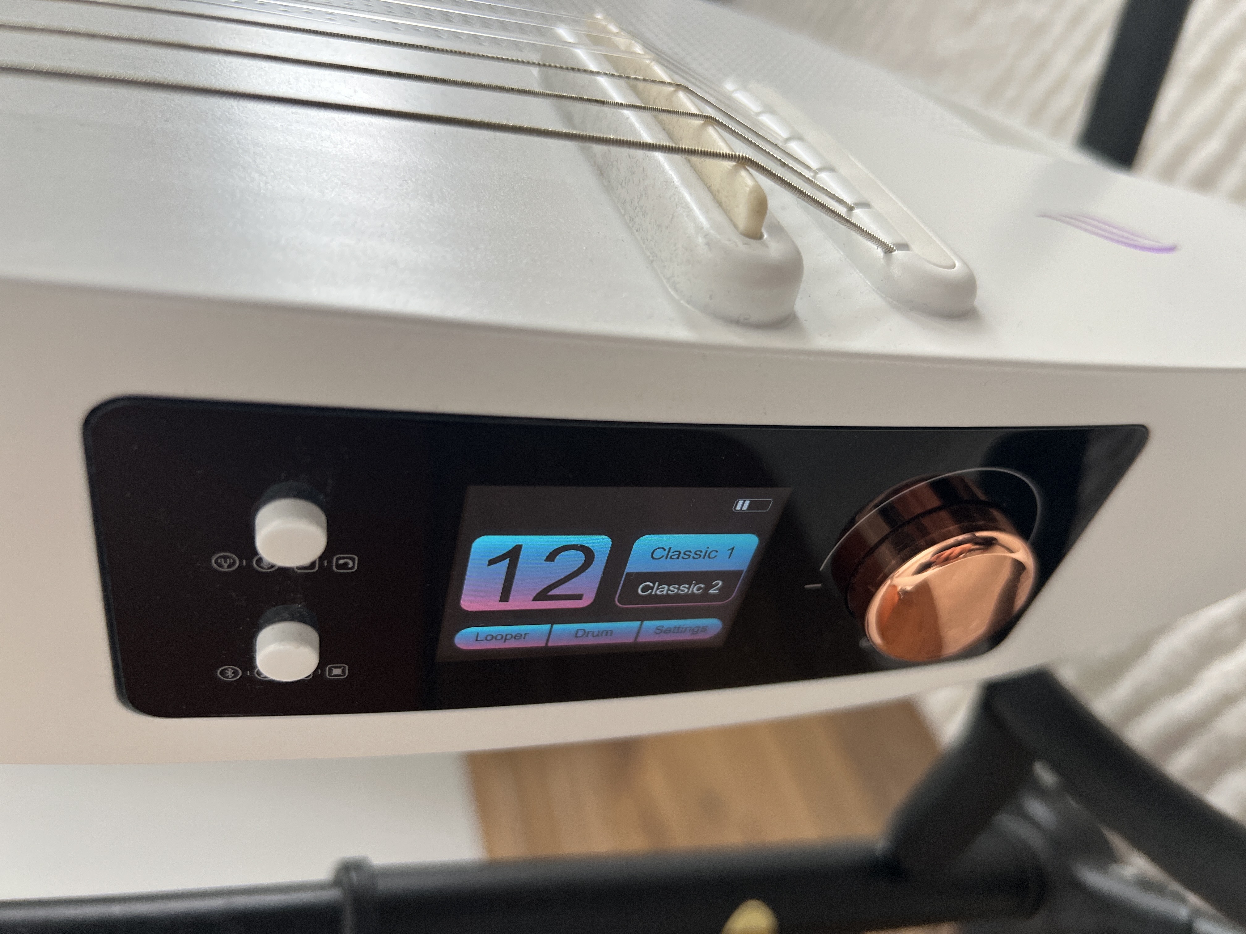 Enya NEXG 2N CL WH Beyaz Renk Elektro Klasik Gitar 3