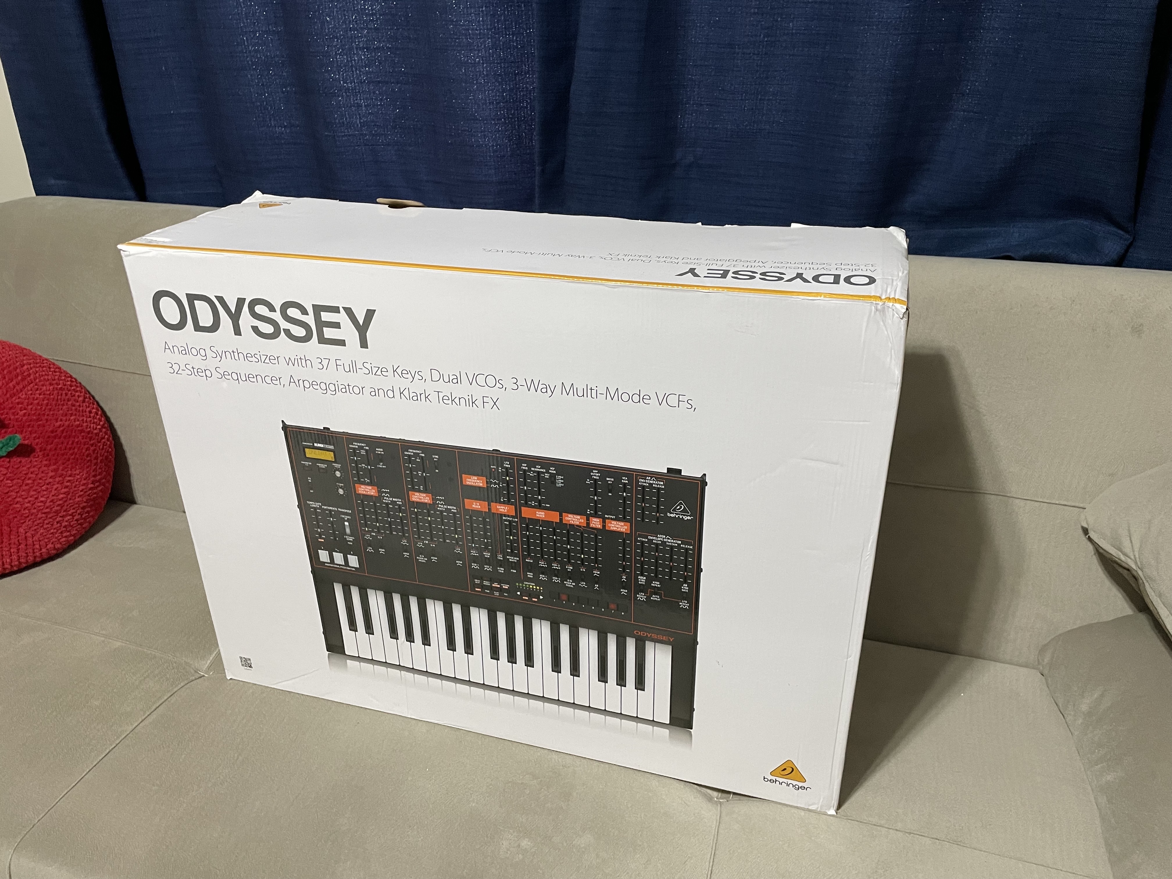 Behringer Odyssey Sıfır Ayarında Analog Synth 1