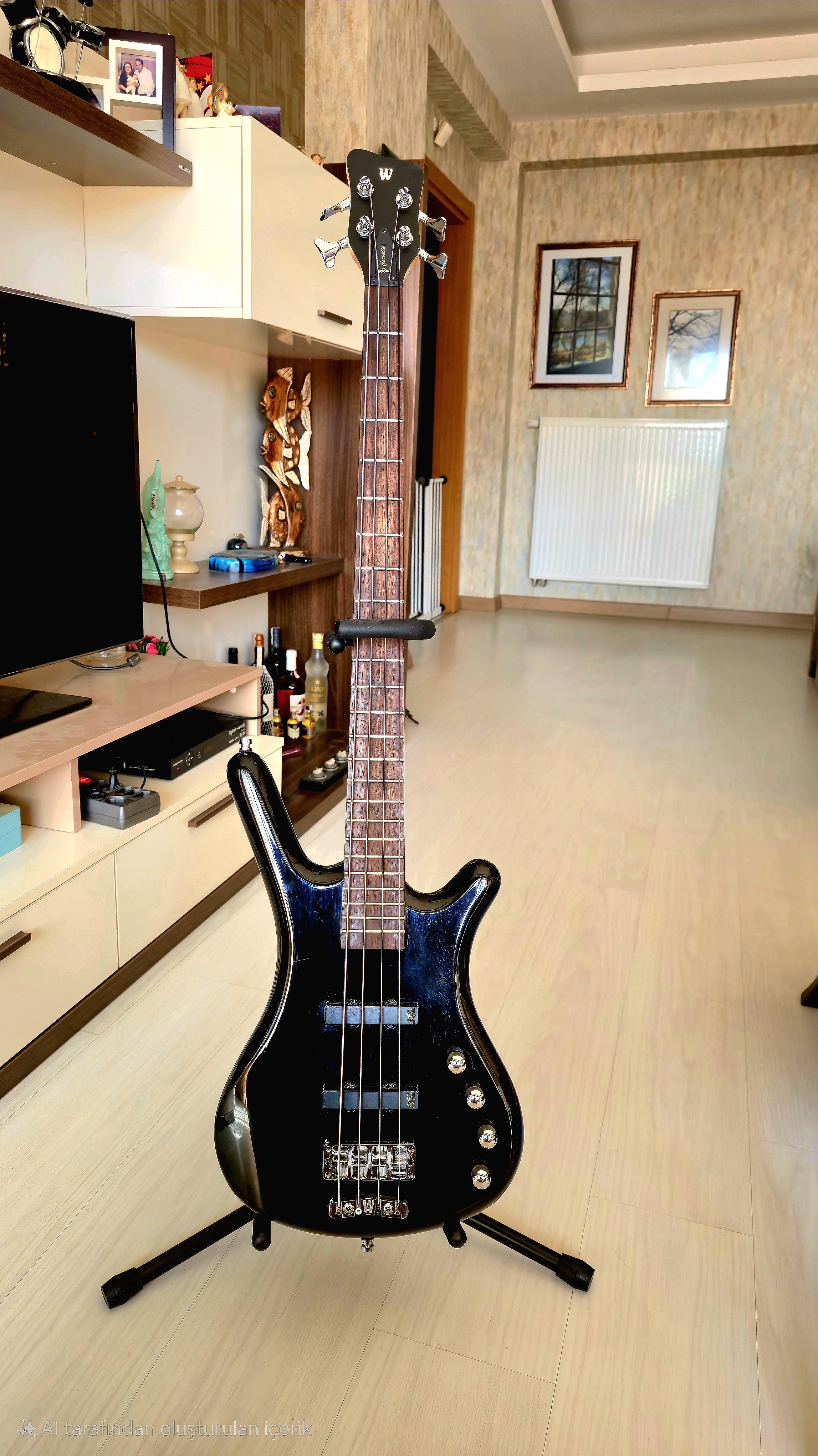 Warwick RockBass Corvette Basic,4 Telli - Masif Siyah Bass Gitar 6