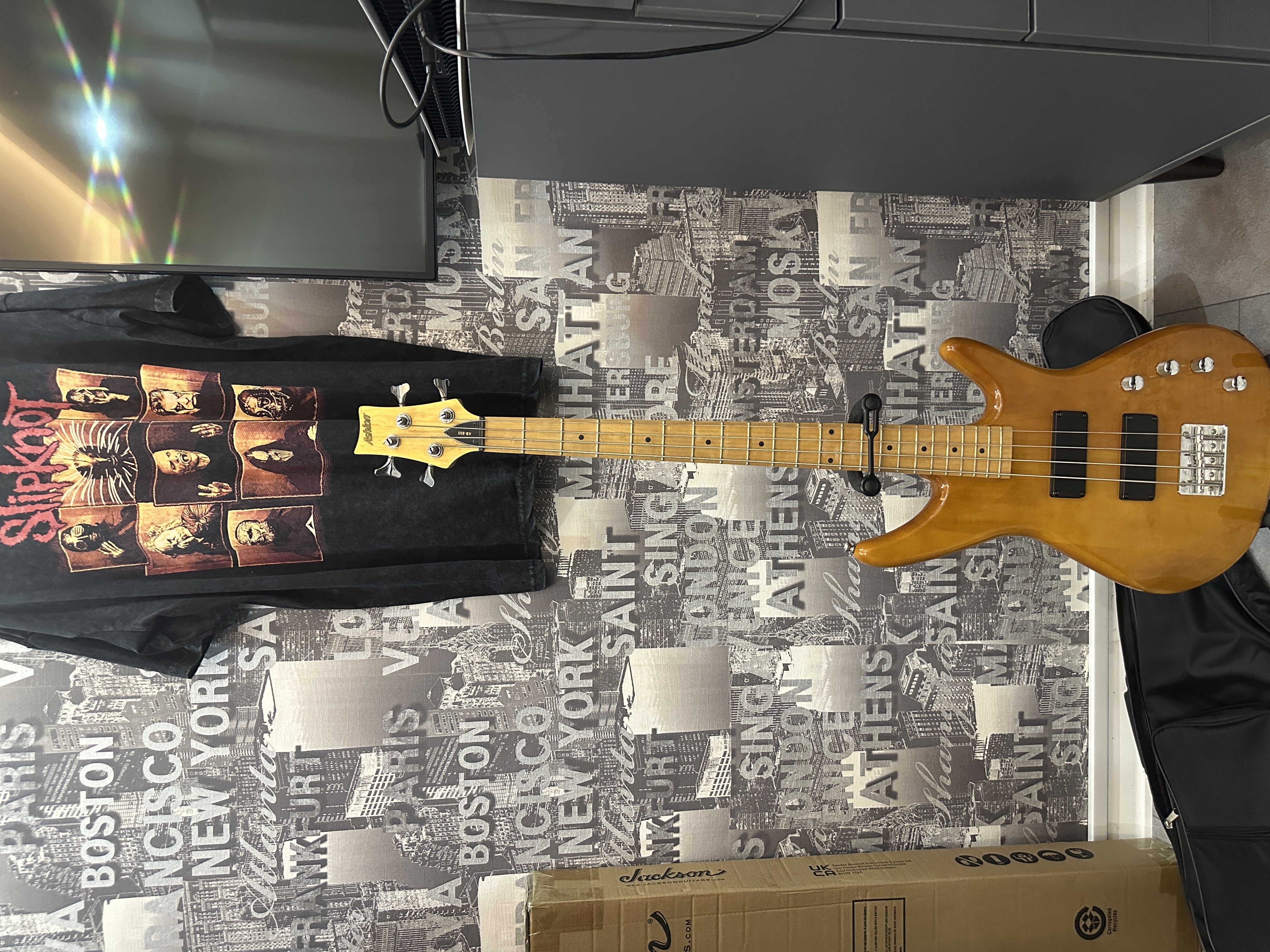 Ashton AB-800 aktif manyetikli bass gitar sıfr etiketli 2