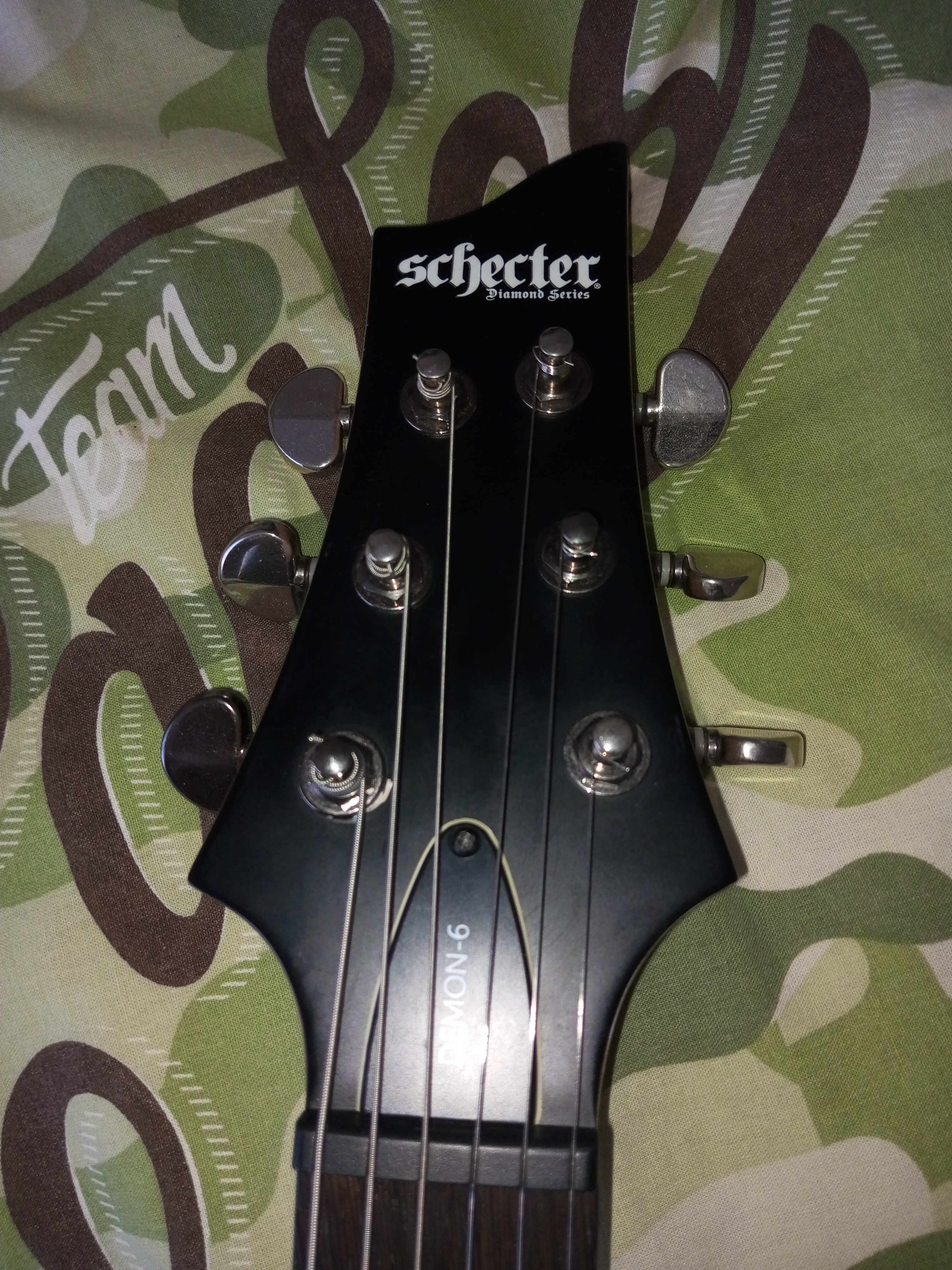 Schecter Demon-6 Sabit Köprülü 7