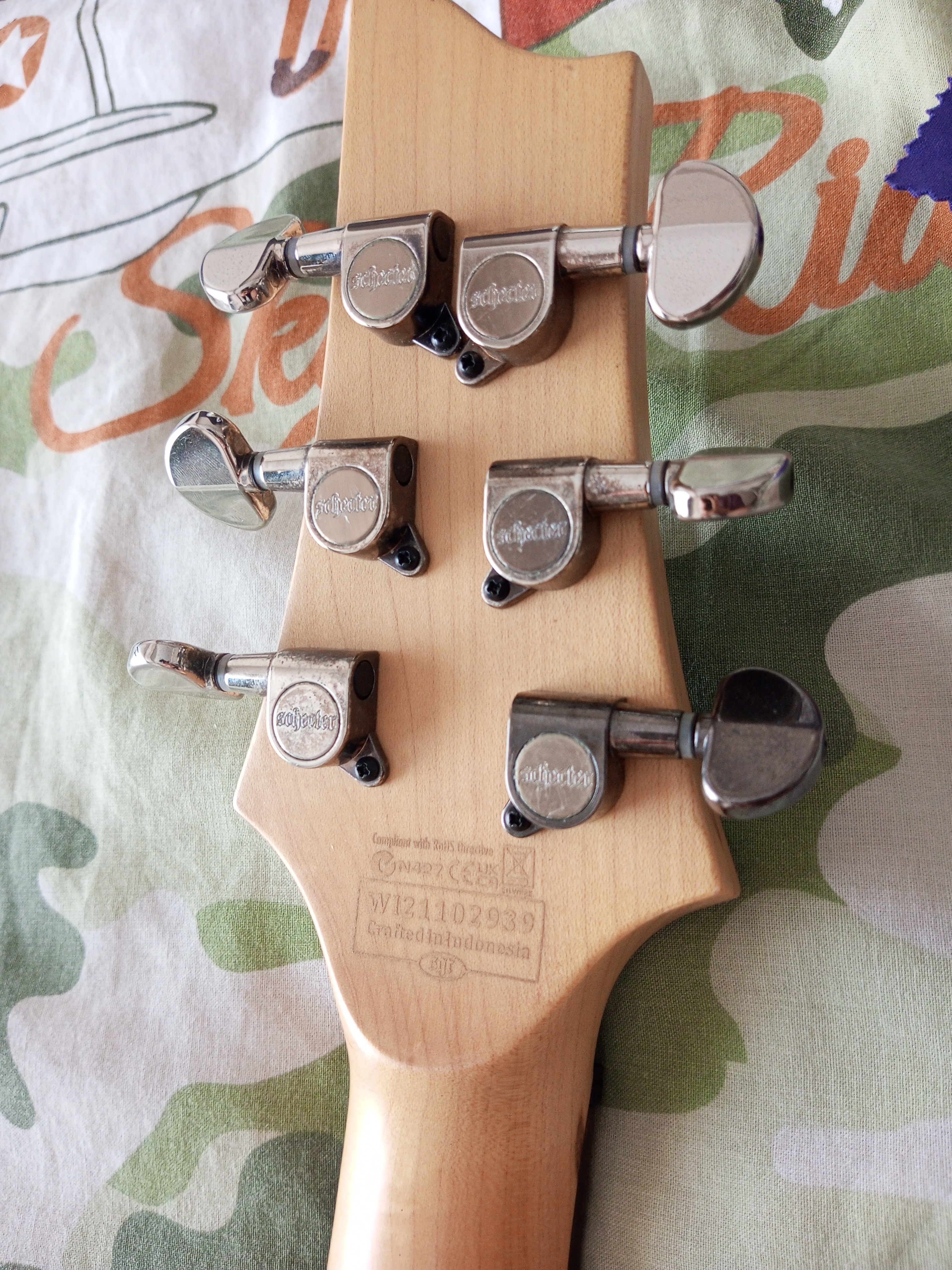 Schecter Demon-6 Sabit Köprülü 8