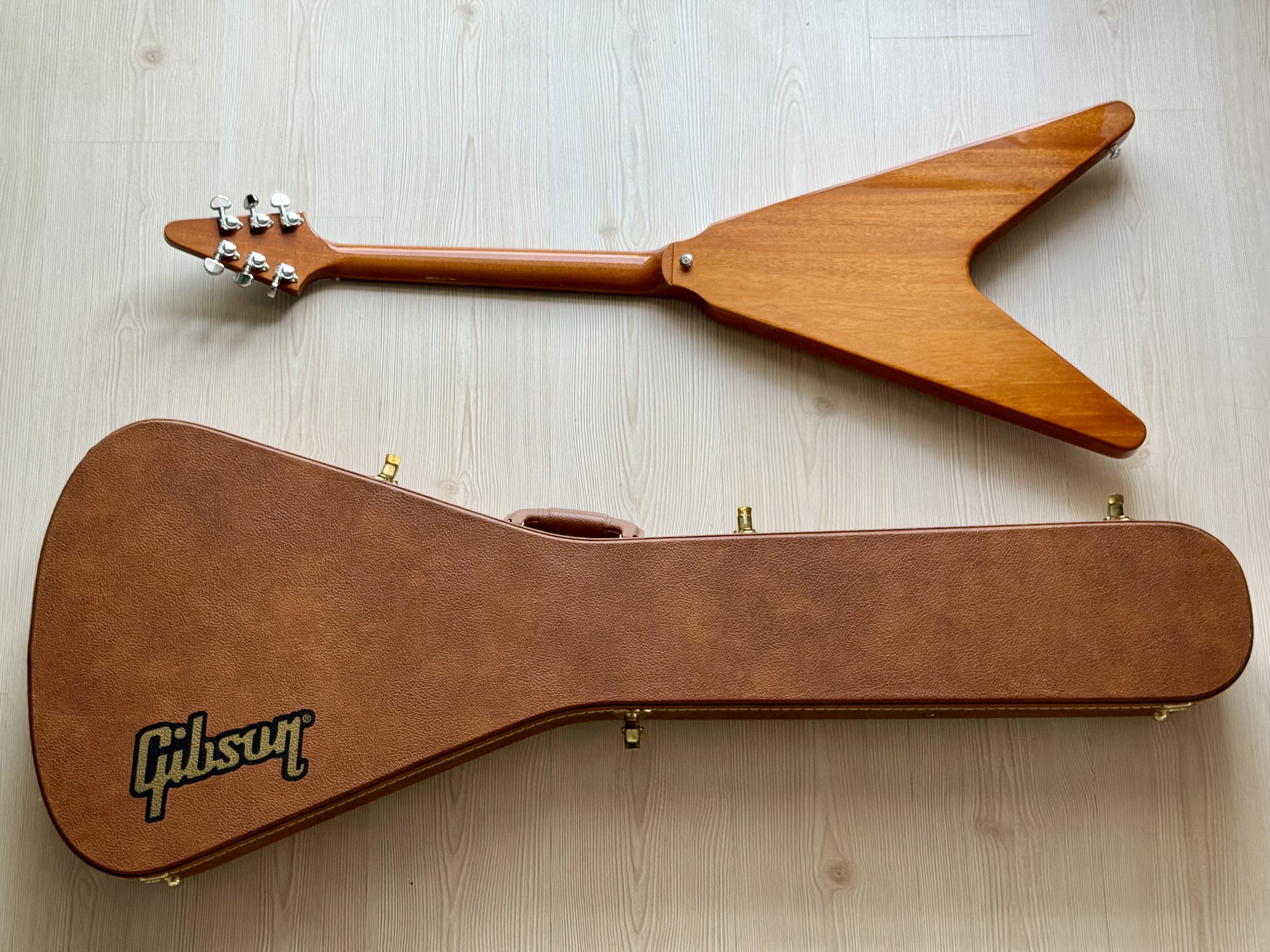 Gibson Flying V Antique Natural 8