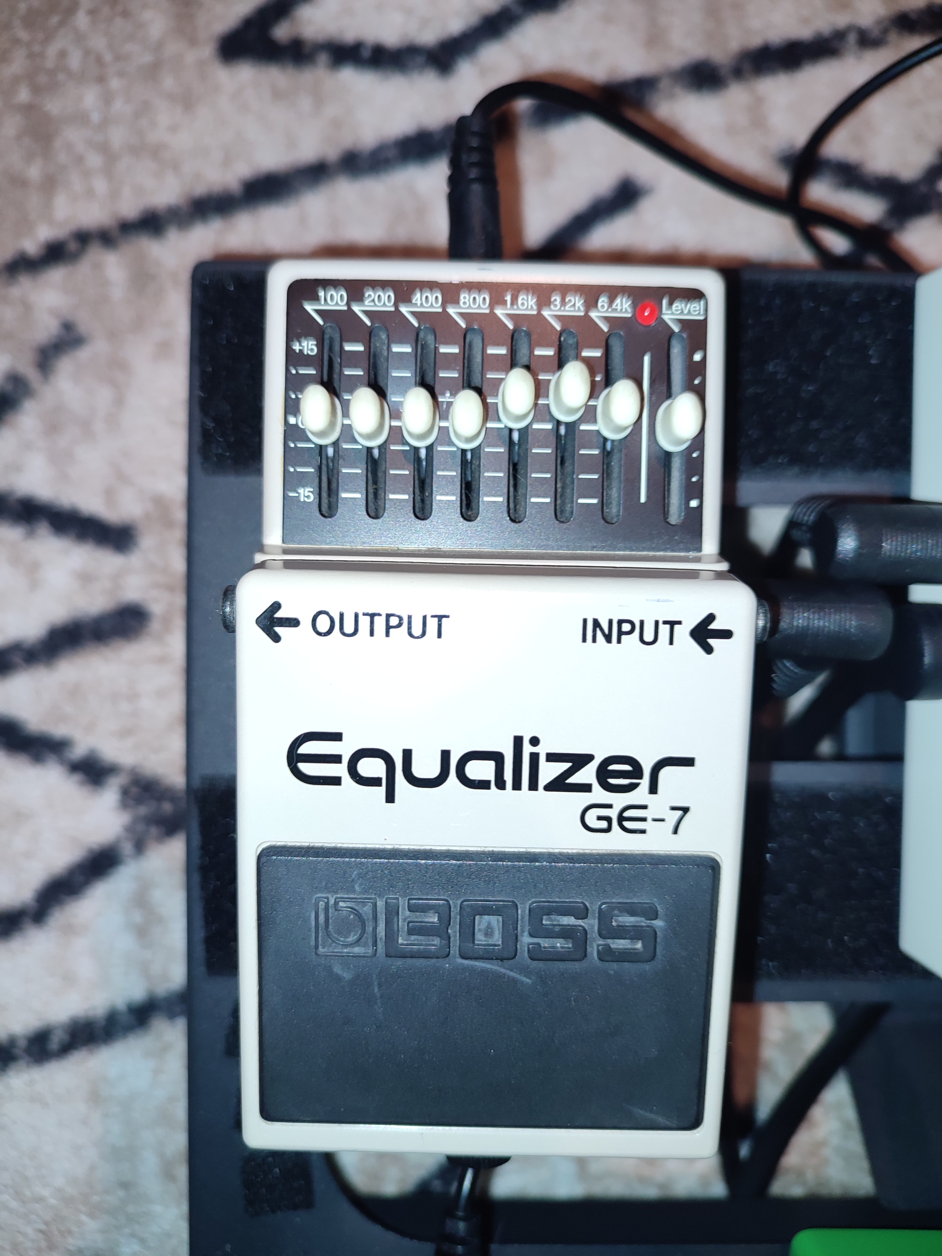 Boss GE-7 EQUALİZER pedal 1