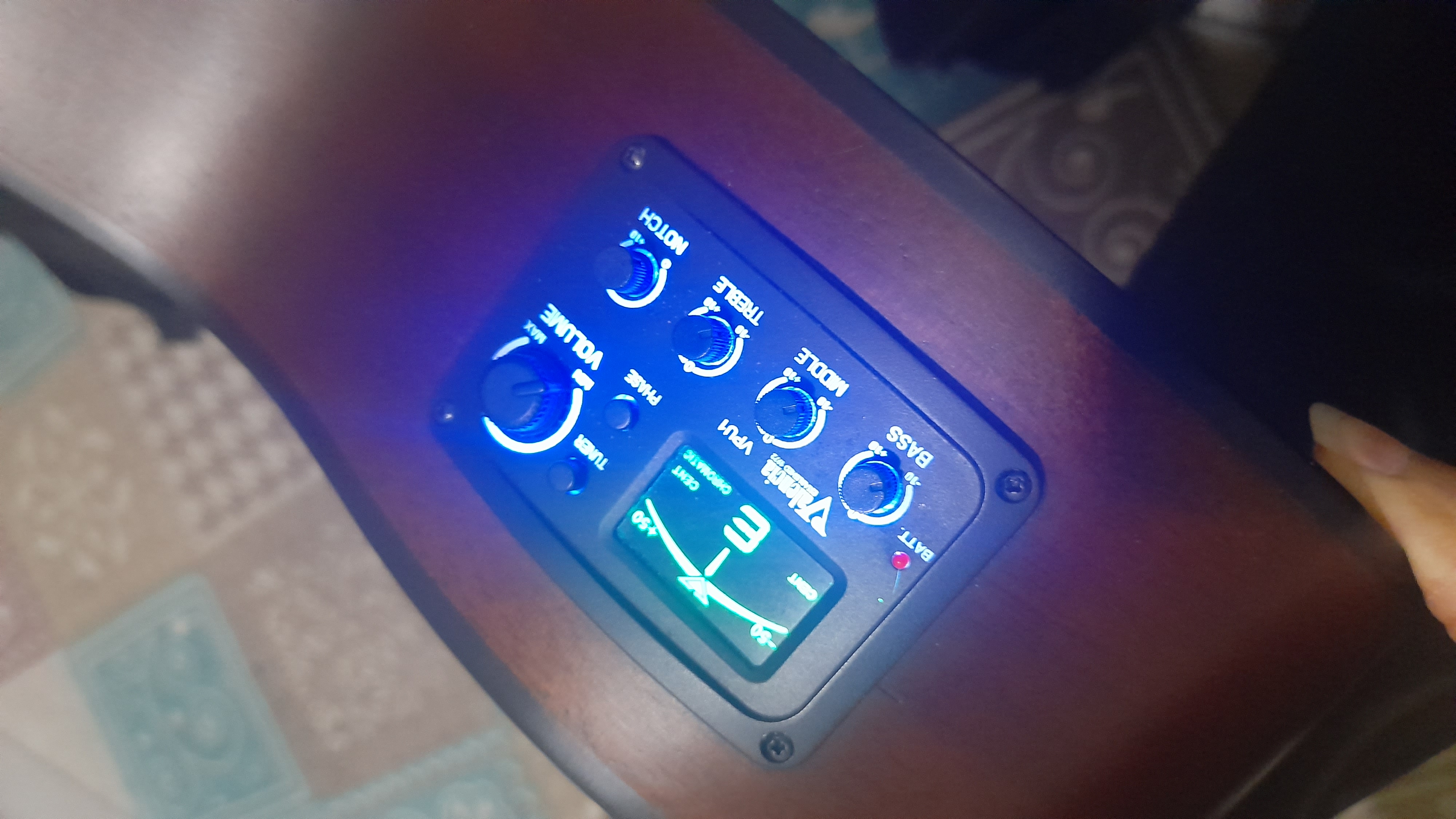 Valencia VC304CE Elektro Klasik Gitar 3