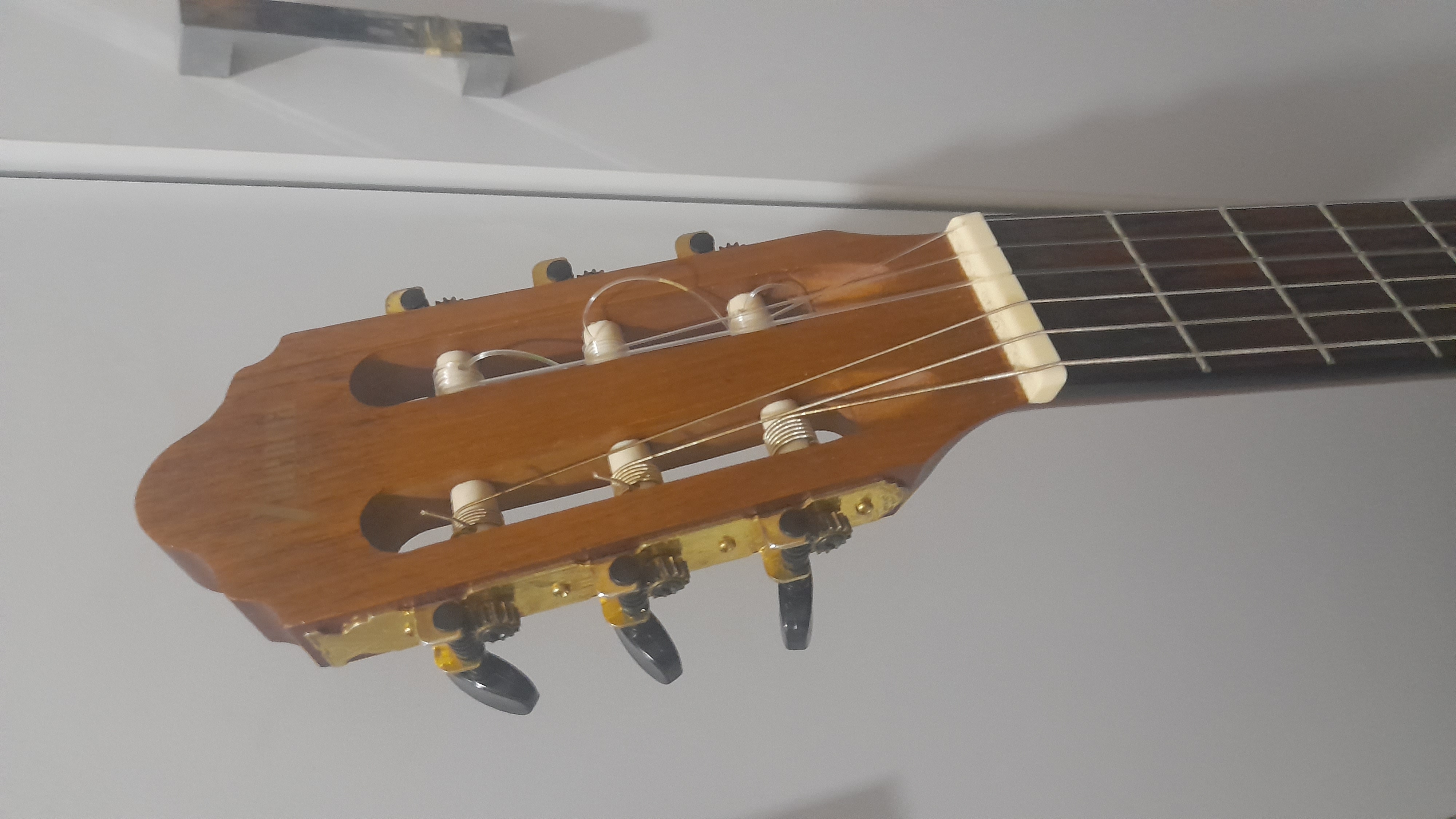 Valencia VC304CE Elektro Klasik Gitar 4