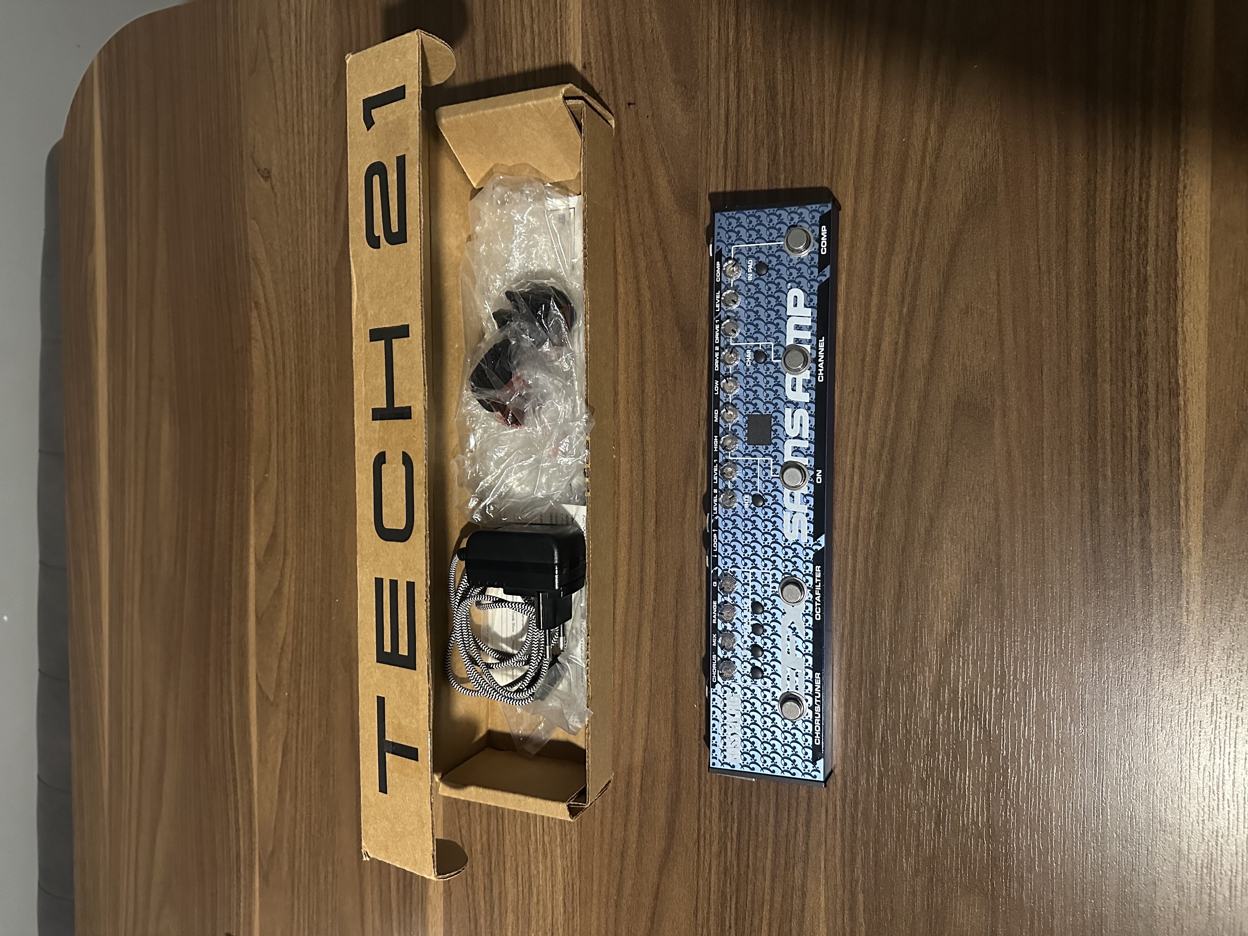 Tech 21 SansAmp Bass Fly Rig V2 (Sıfırdan farksız) 2