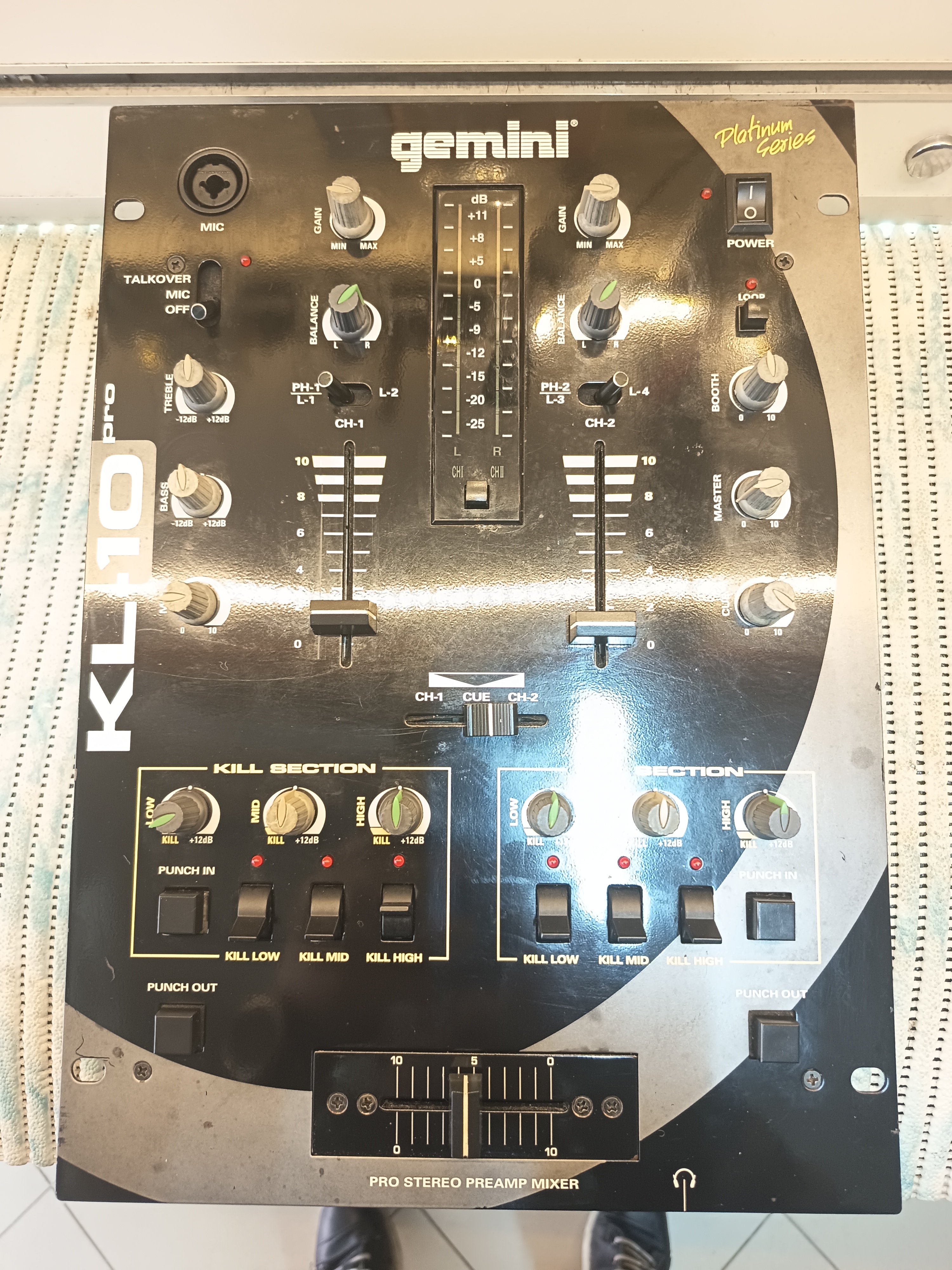Gemini KL-10 pro DJ Mikser 1