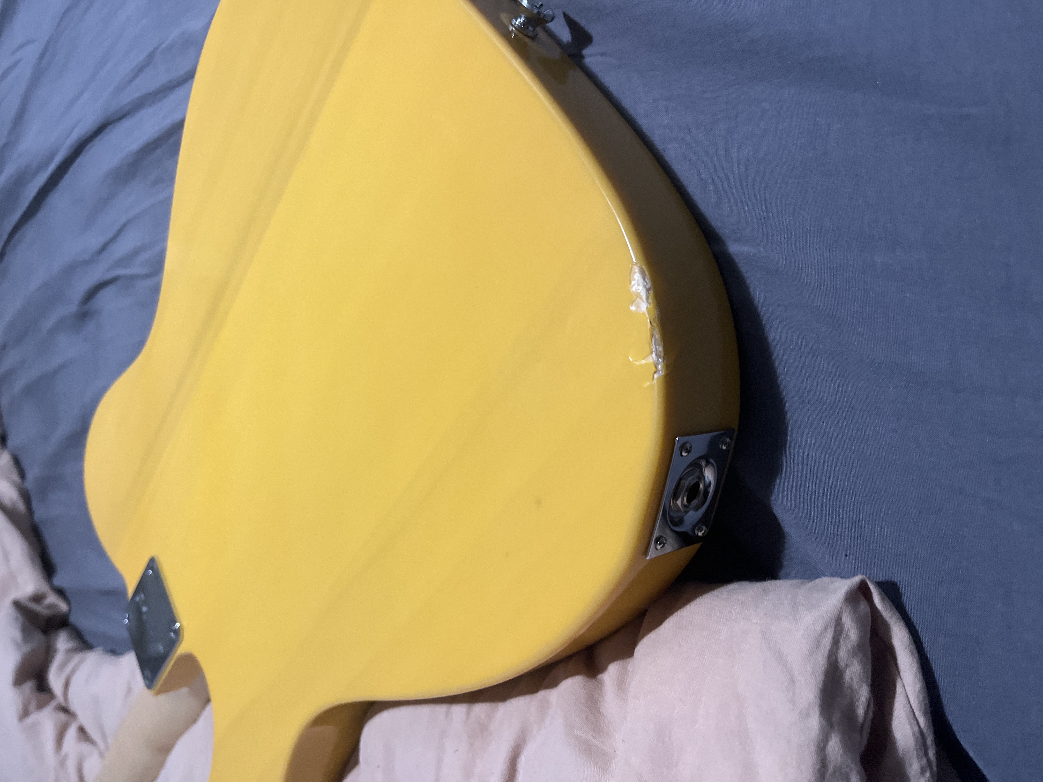 Squier sonic telecaster sarı 4