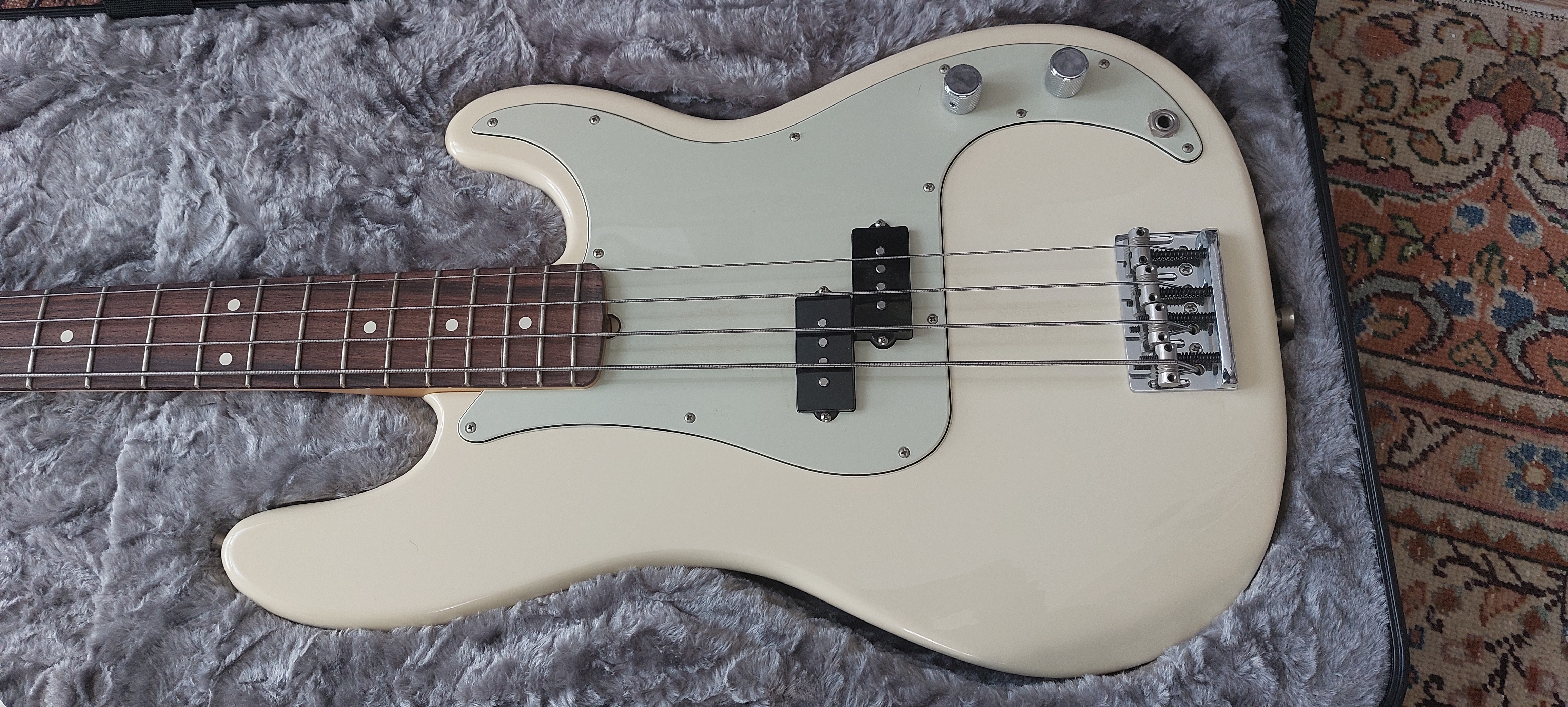 Fender American Professional II Precision Bass 2