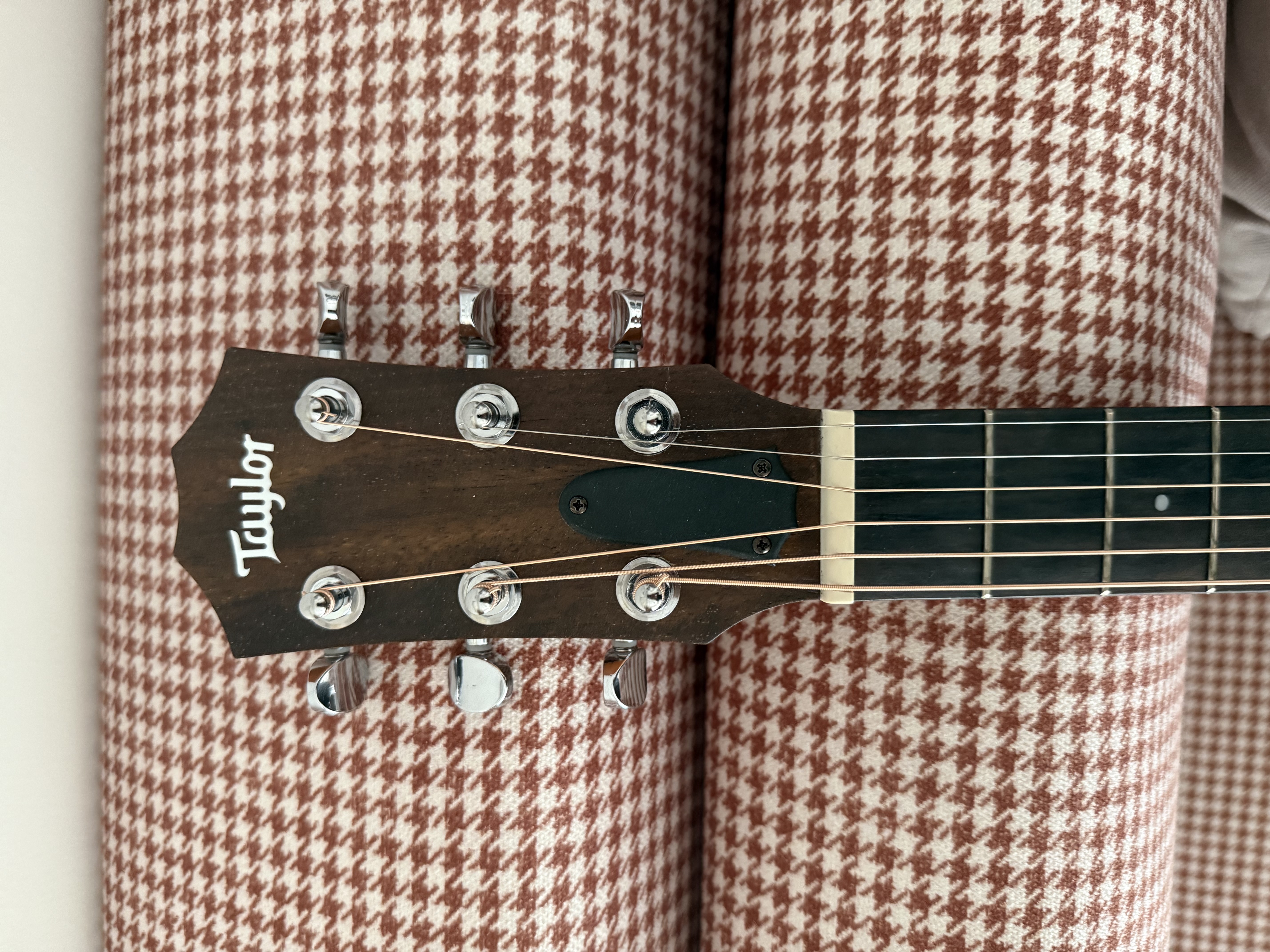 Taylor GS Mini-e Spruce Special-Edition Elektro Akustik Gitar (Year of the Dragon) ( OLR 26-26028 ) 7
