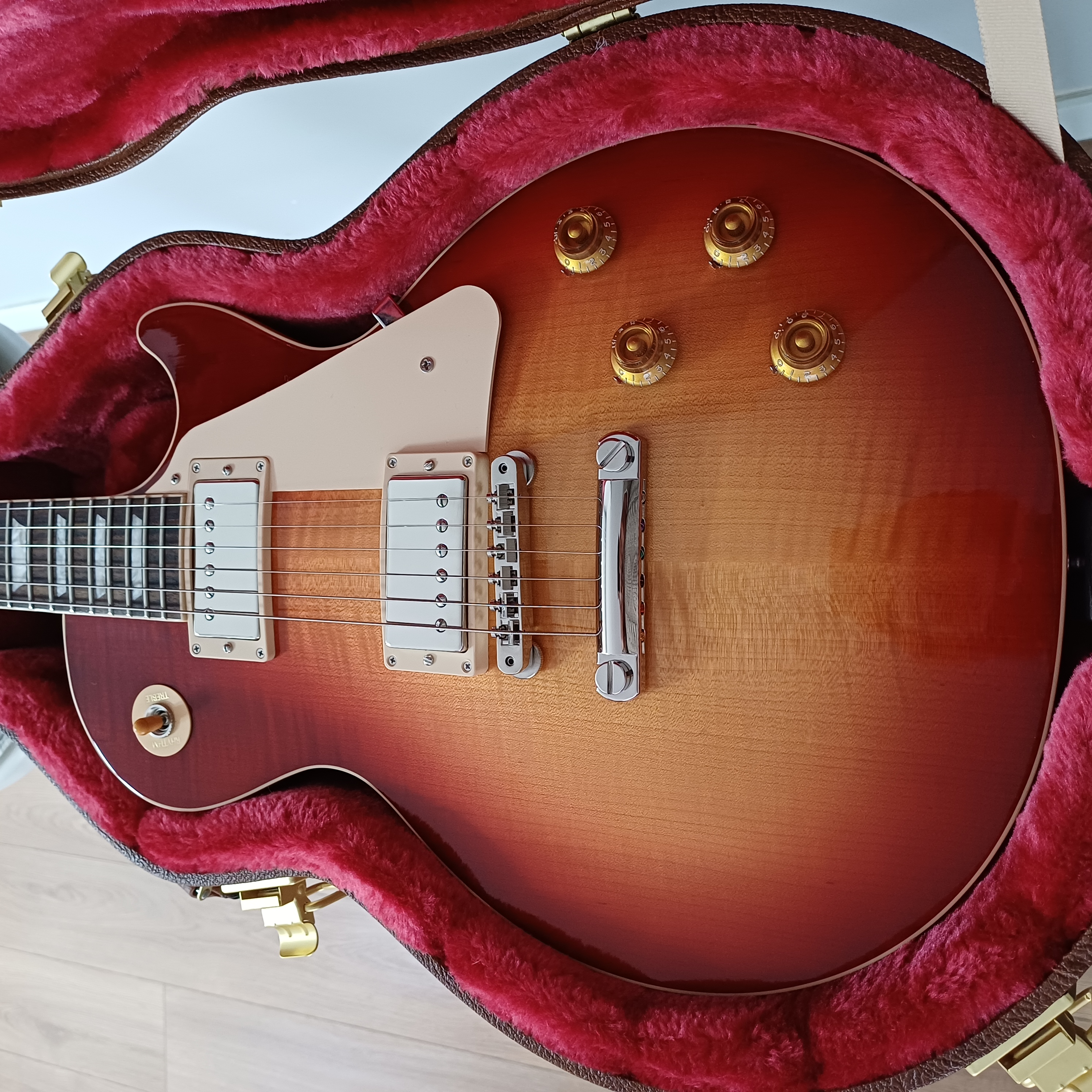Gibson Les Paul Standard 50's Heritage Cherry Sunburst 5