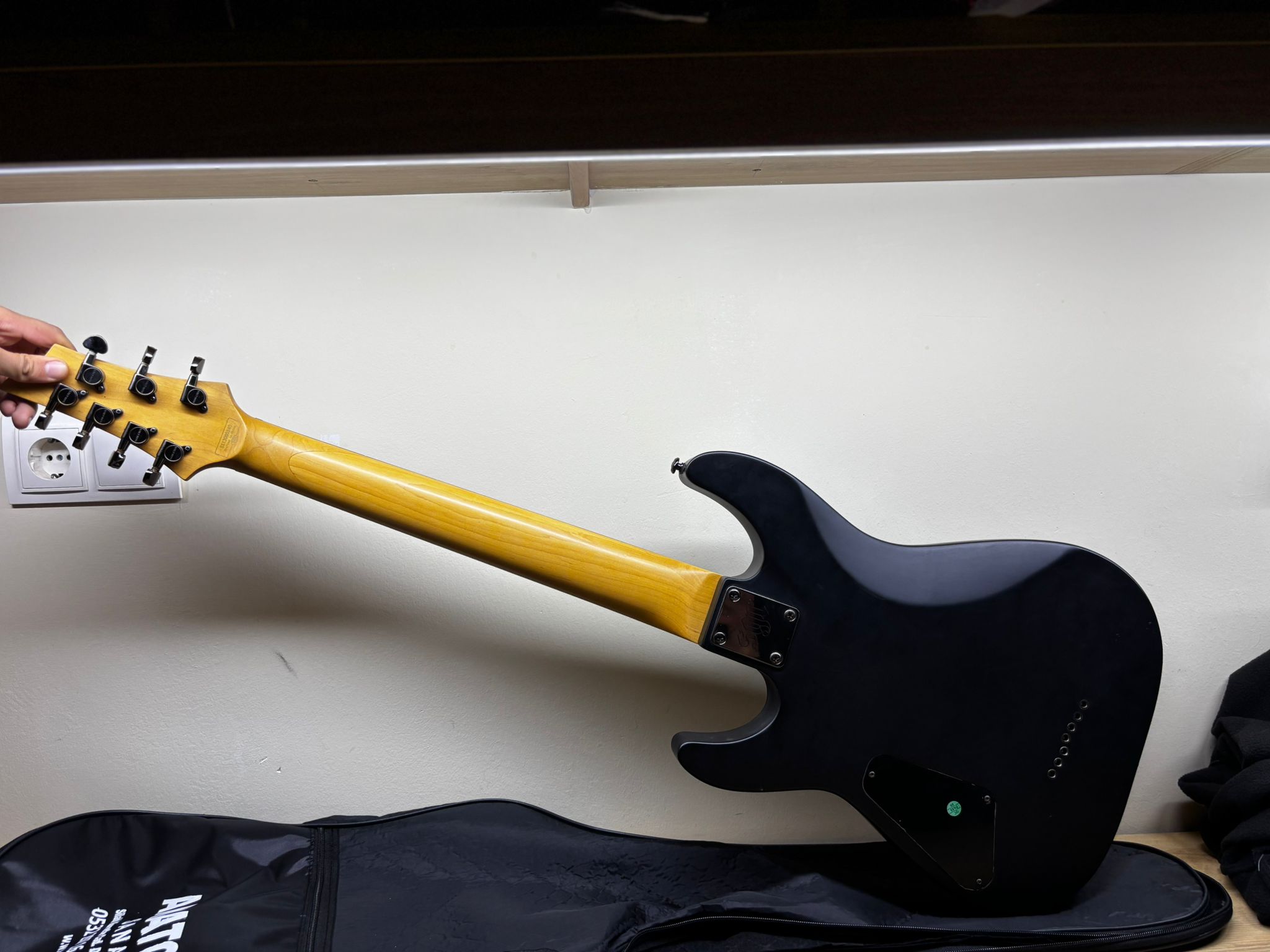 Schecter SGR C-7 Elektro Gitar 3