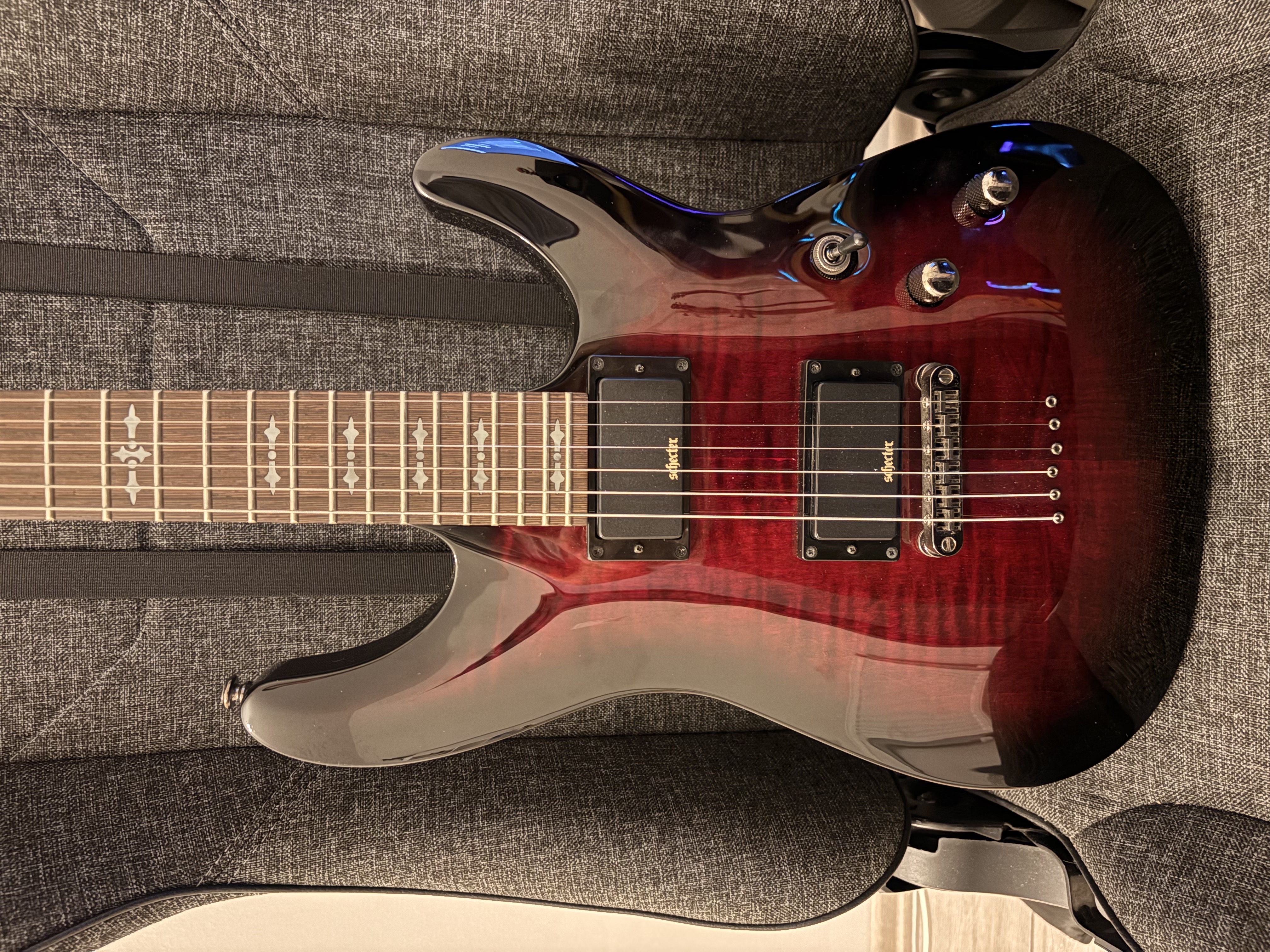 Schecter Demon 6 Crimson 2
