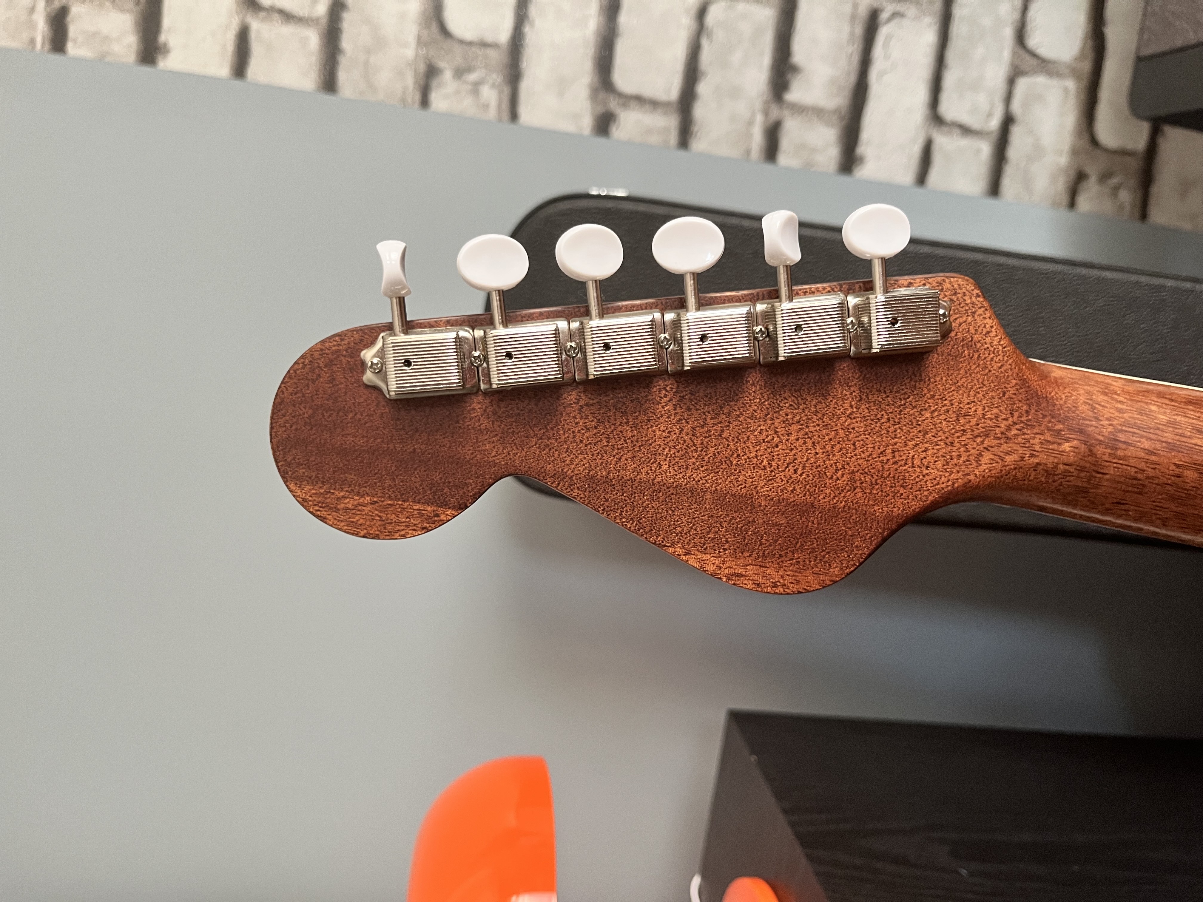 Fender California Vintage Palomino 8