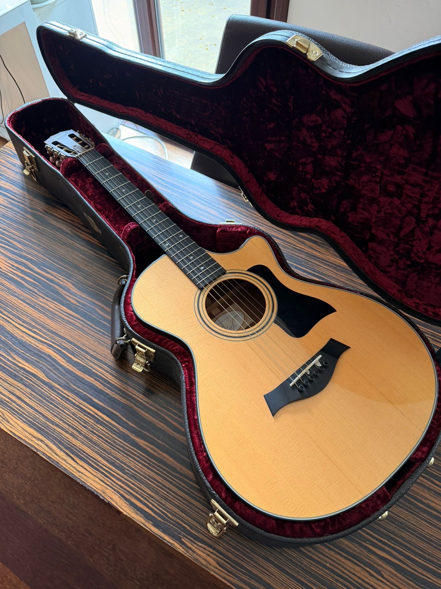 Taylor 312ce 12-Fret Elektro Akustik Gitar 1