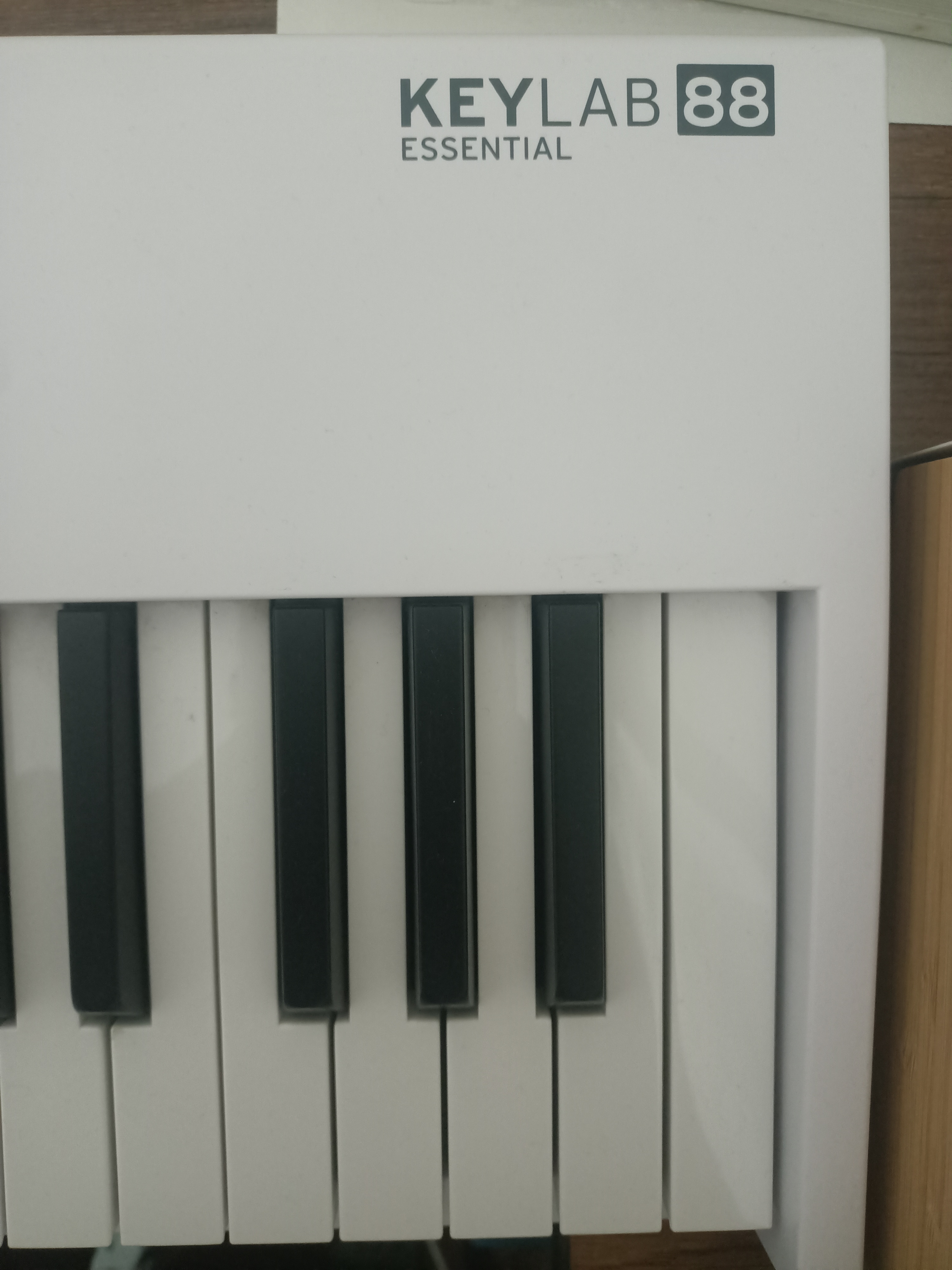 Arturia KeyLab Essential 88 ( OLR 26-26041 ) 2