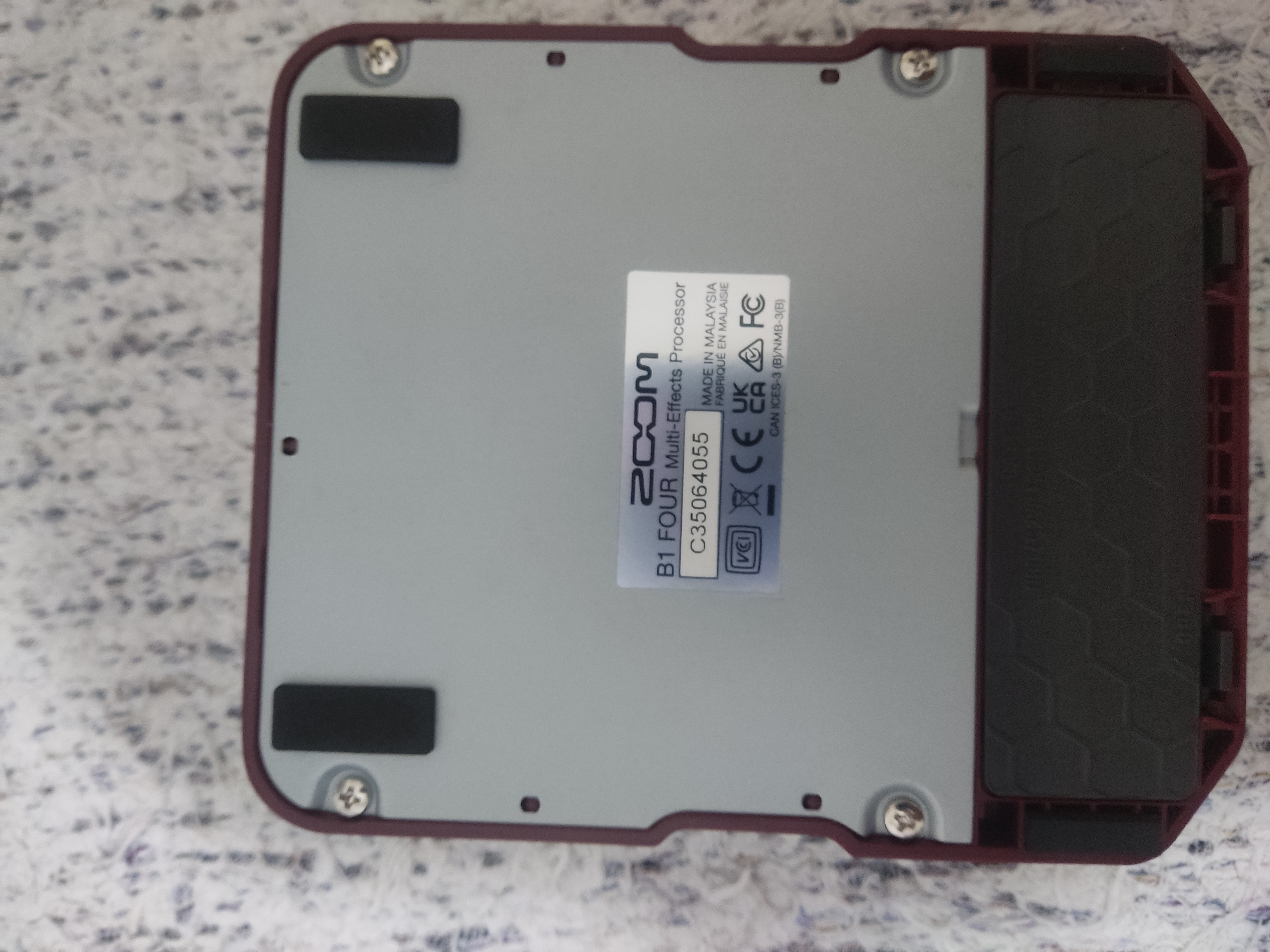 Zoom B1 FOUR Bass Multi-Efekt Prosesörü ( OLR 26-26034 ) 2