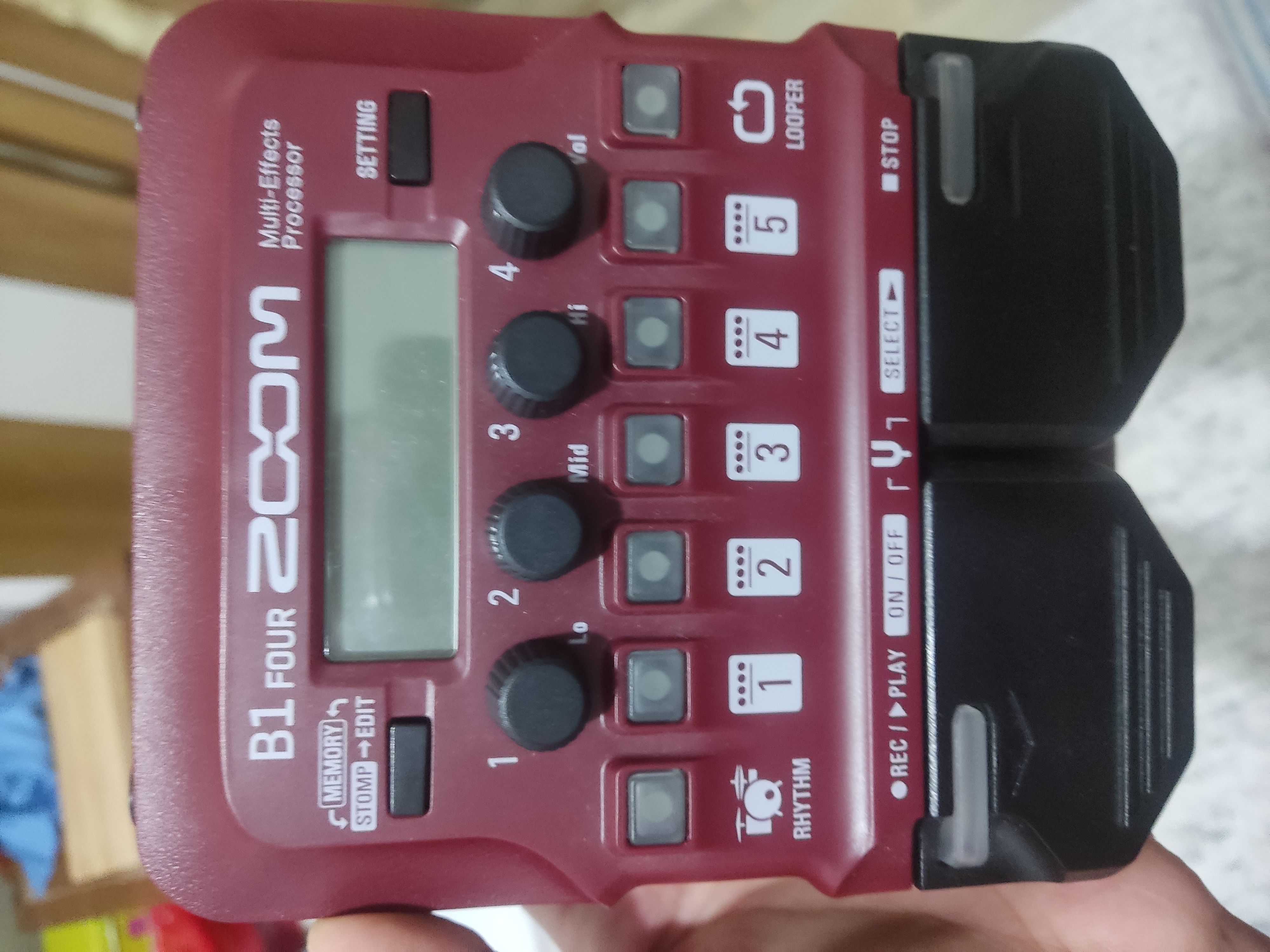 Zoom B1 FOUR Bass Multi-Efekt Prosesörü ( OLR 26-26034 ) 5