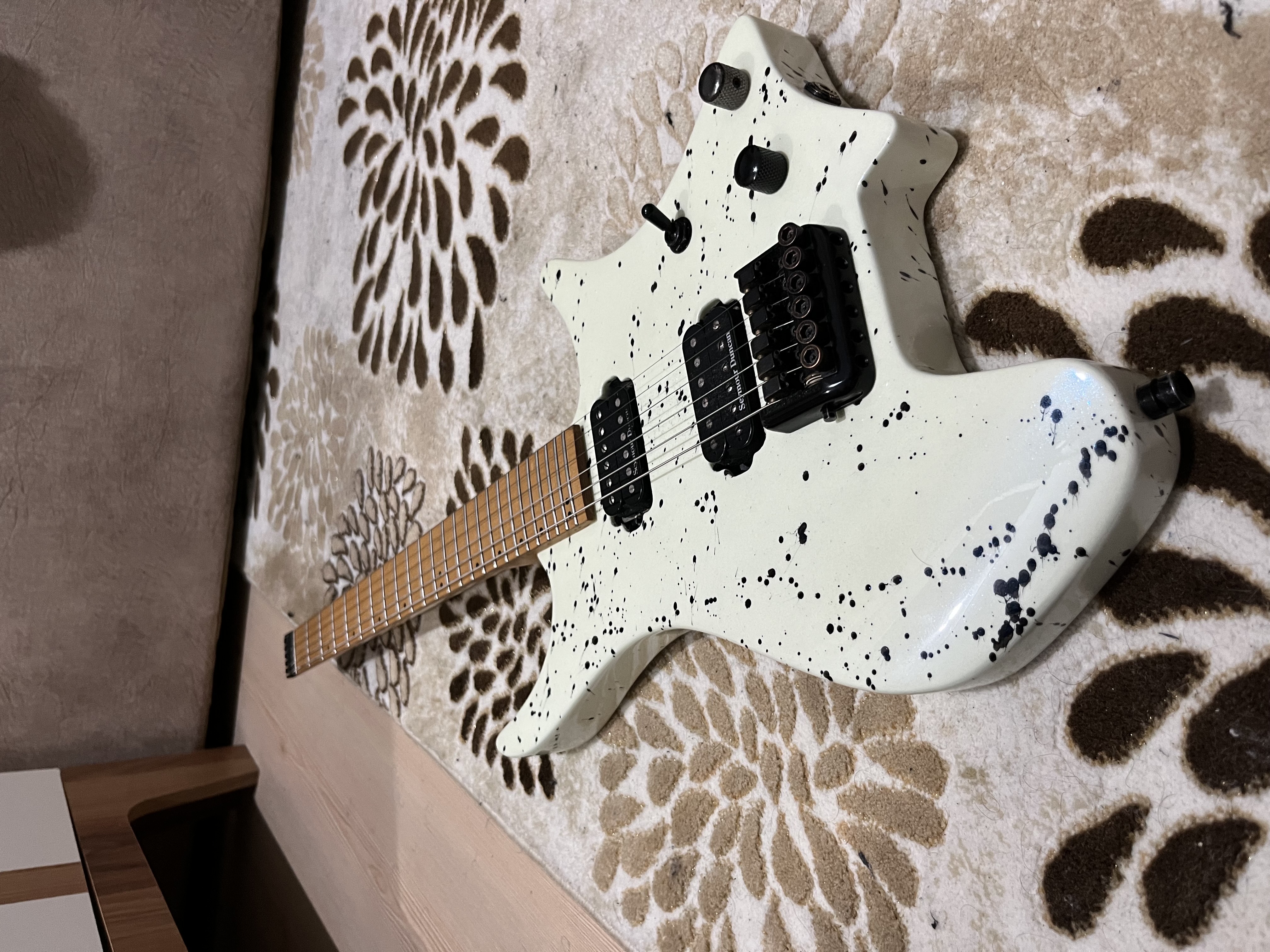 Headless Custom 6 String Elektro Gitar 2