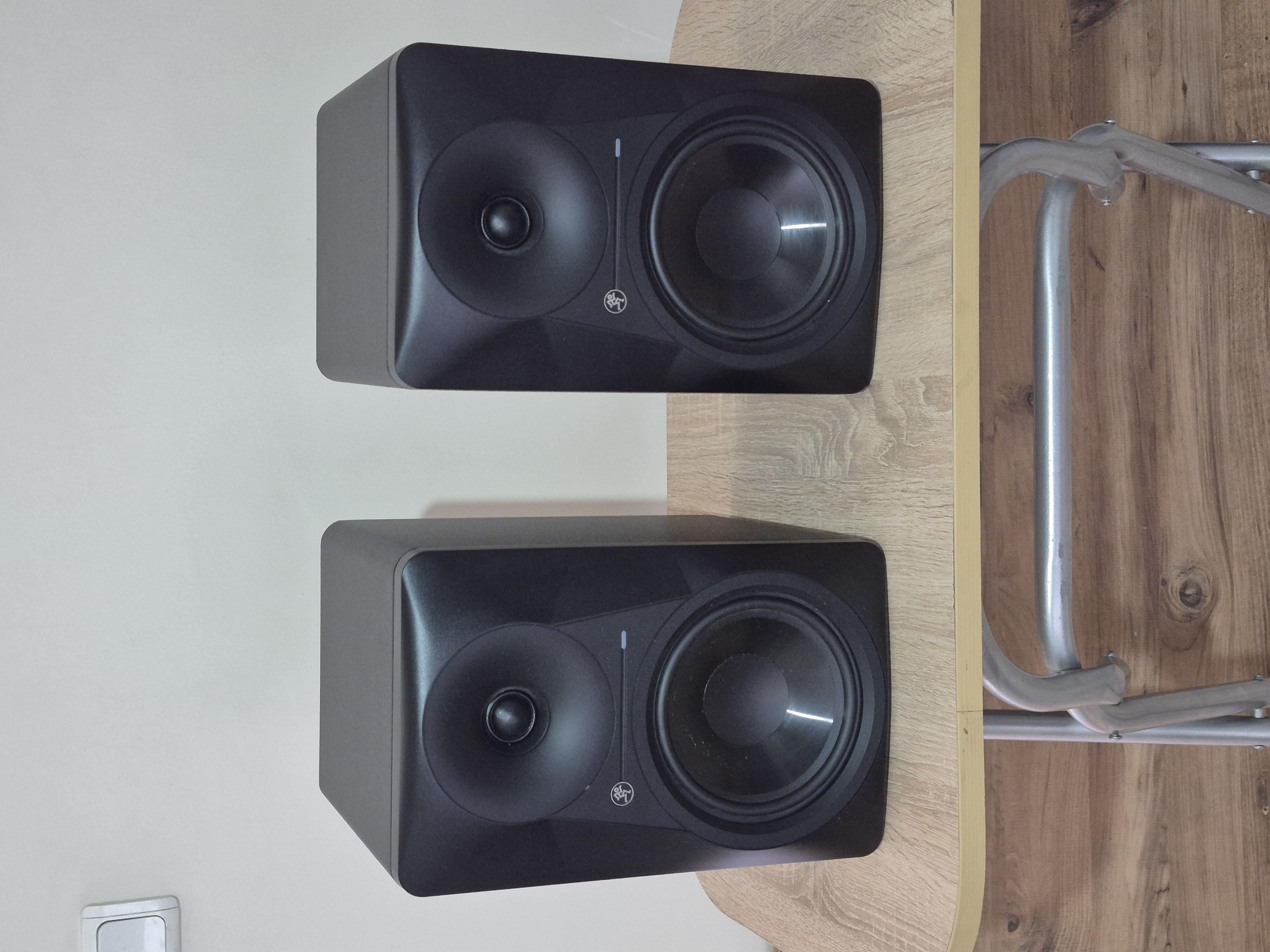 Mackie MR624 Referans Monitör 1