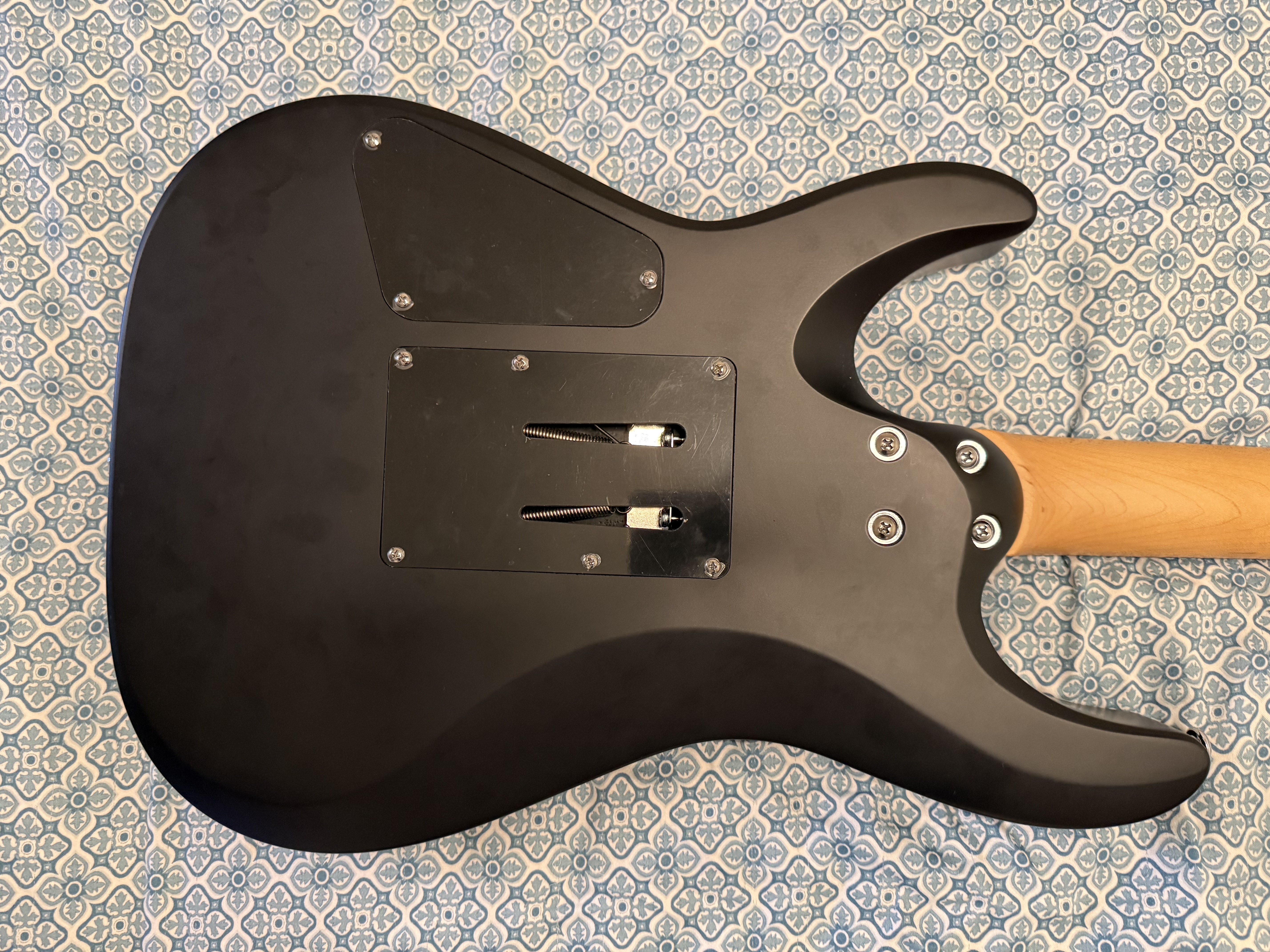 Schecter C-6 FR Deluxe Elektro Gitar (Mat Siyah) ( OLR OL-26043 ) 5