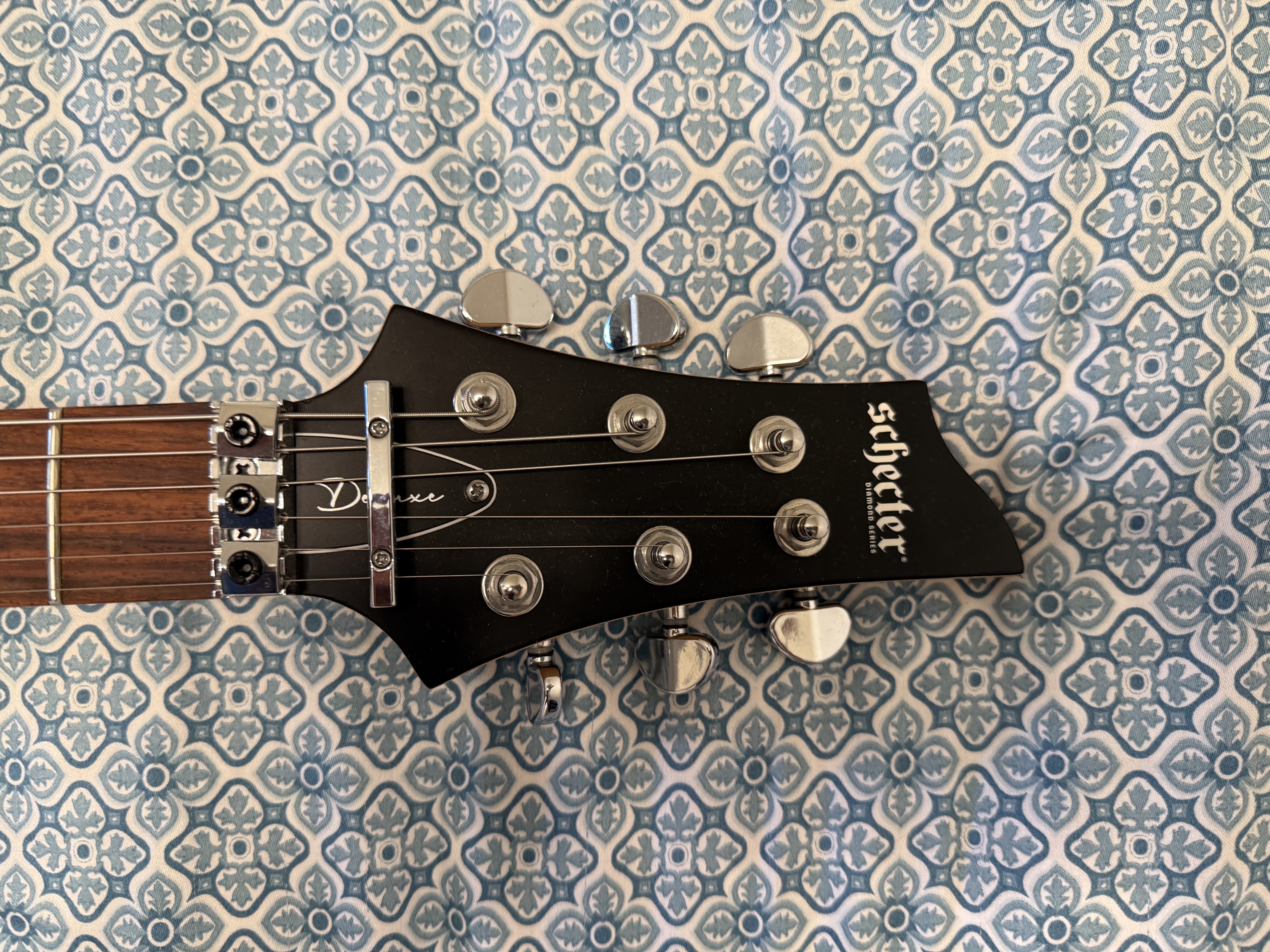 Schecter C-6 FR Deluxe Elektro Gitar (Mat Siyah) ( OLR OL-26043 ) 9