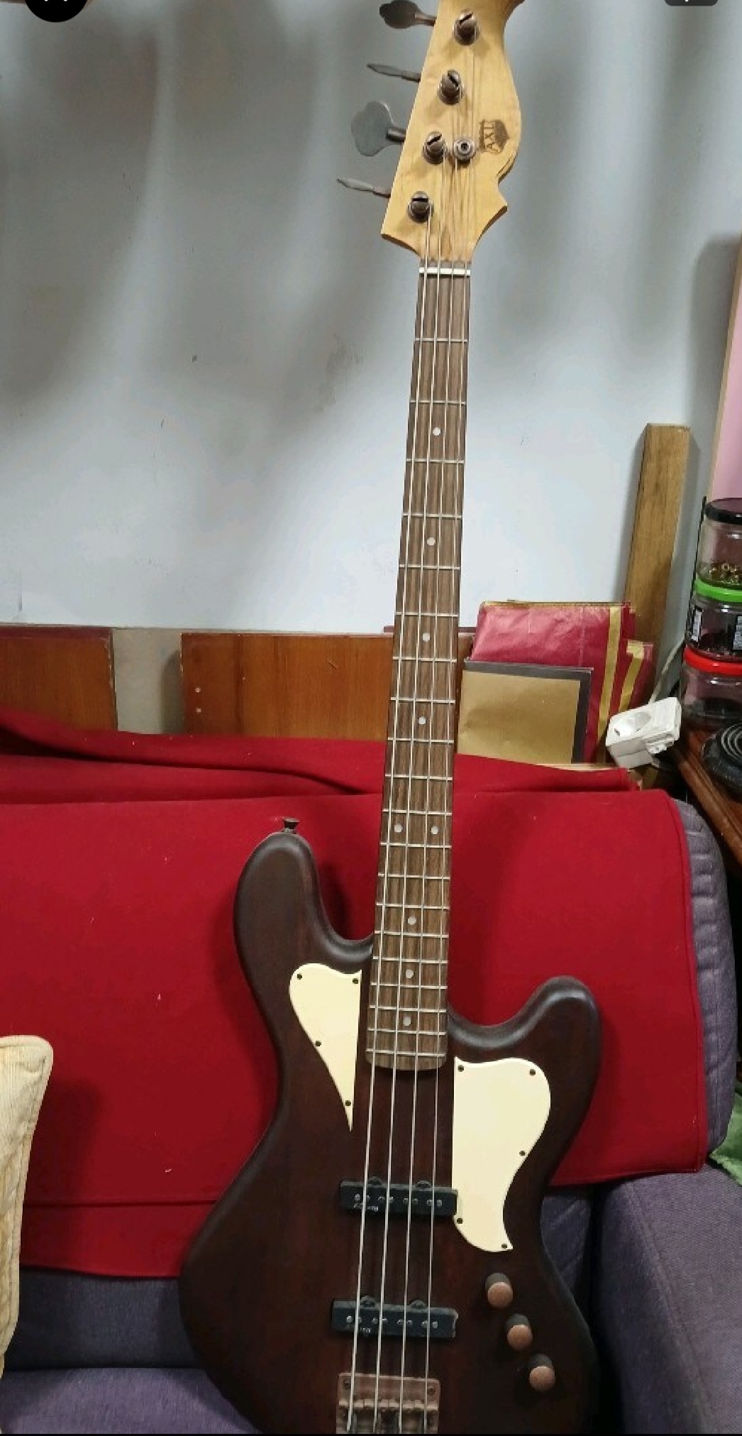 SIFIR BASS GİTAR,AXL BadWater Capricorn marka 1