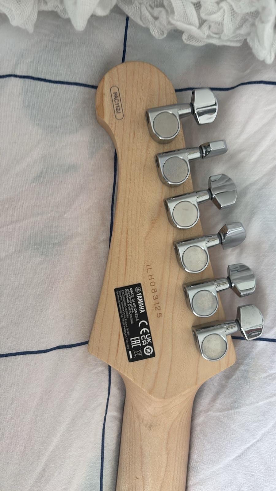 Yamaha Pacifica PAC012 Temiz /Sorunsuz / HSS Elektrik Gitar 1