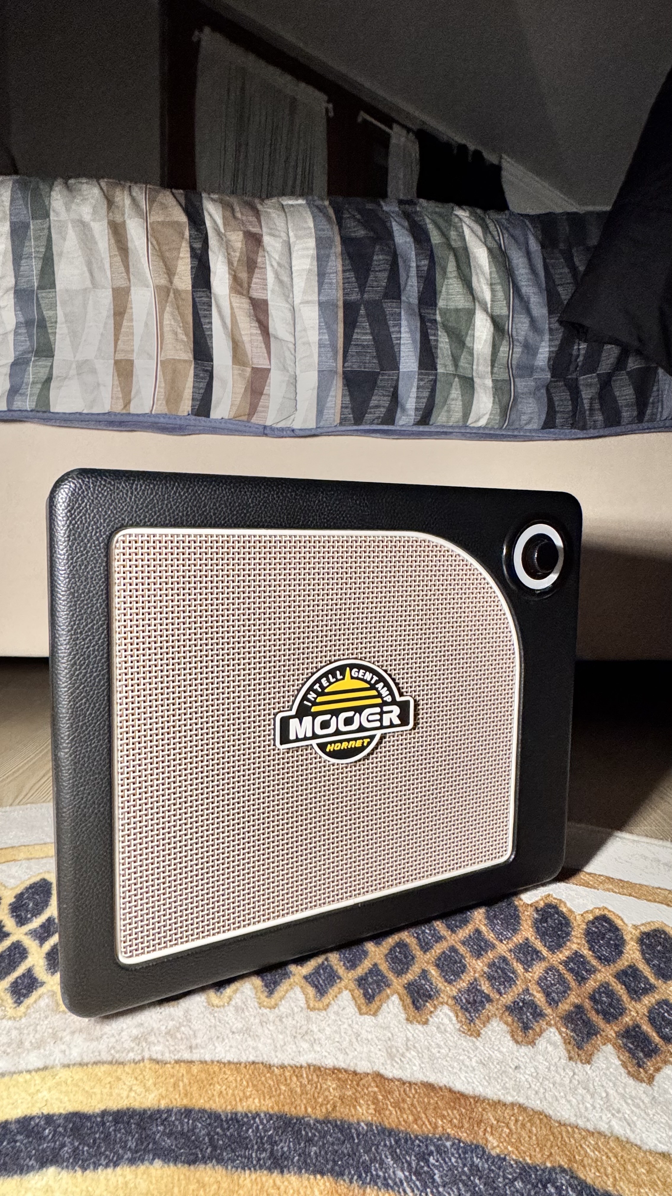 Mooer Hornet 15i - YAPAY ZEKA ÖZELLİKLİ 2
