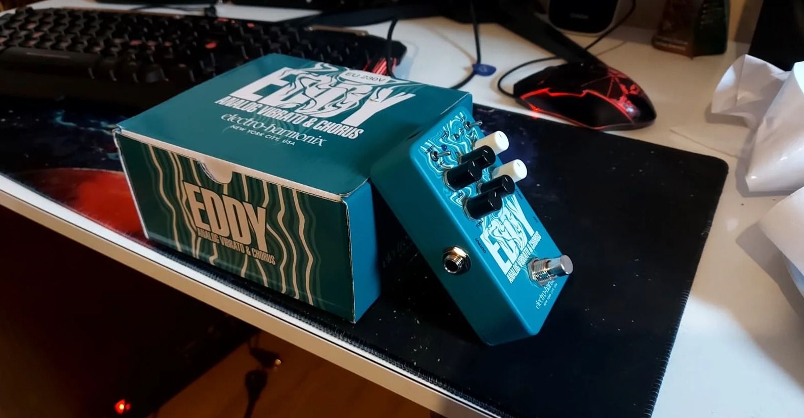 Electro Harmonix Eddy Analog Vibrato & Chorus Pedal 3