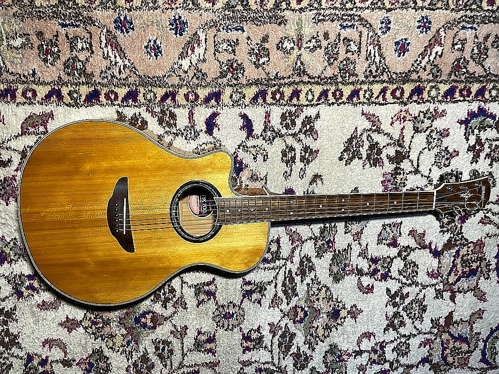 Yamaha APX700 Solak Elektro-Akustik Gitar 7