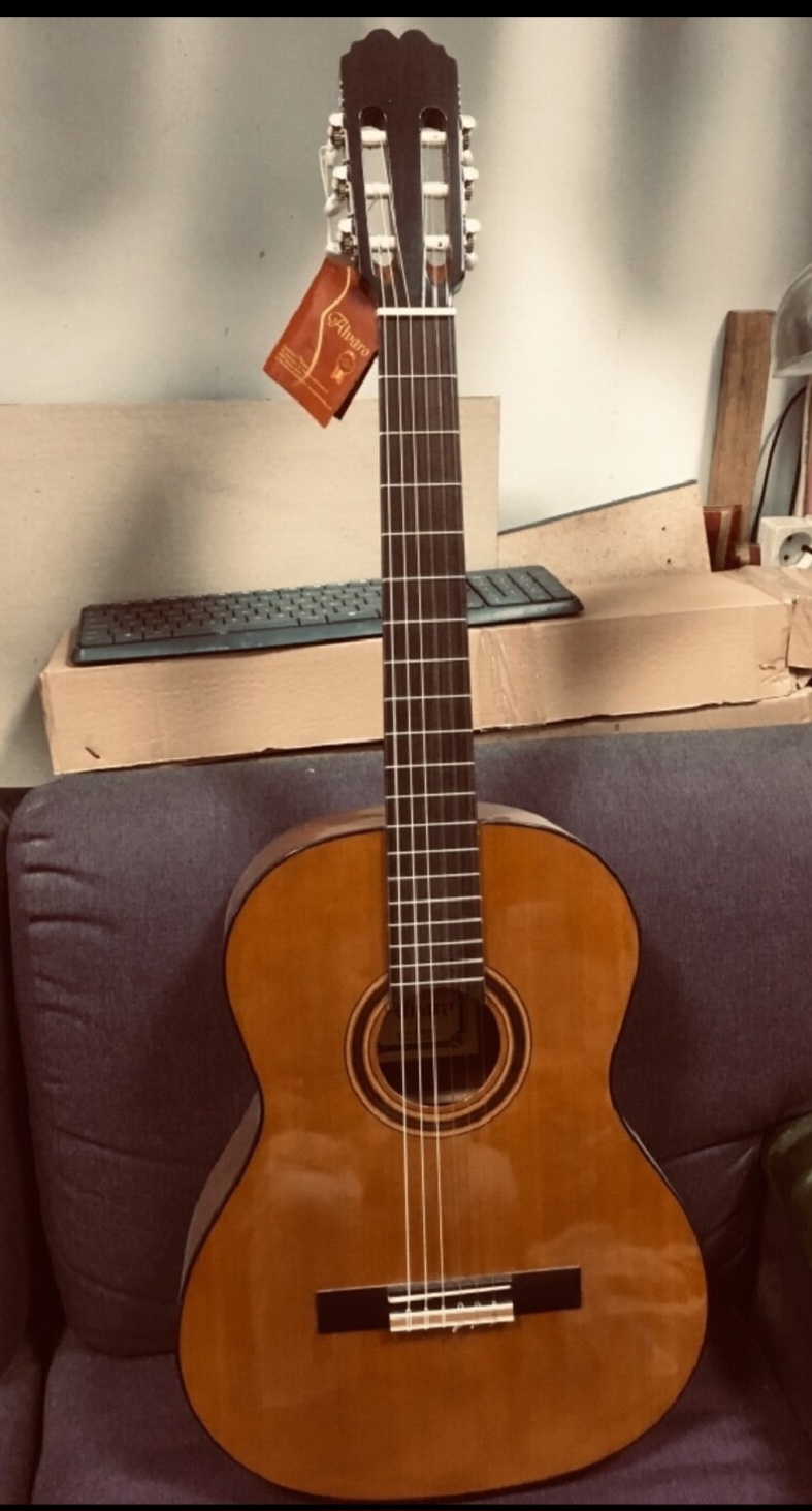 SATILIK SIFIR Alvaro No,;39 İspanyol Yapımı Klasik Gitar-Tam Boy-4/4 1