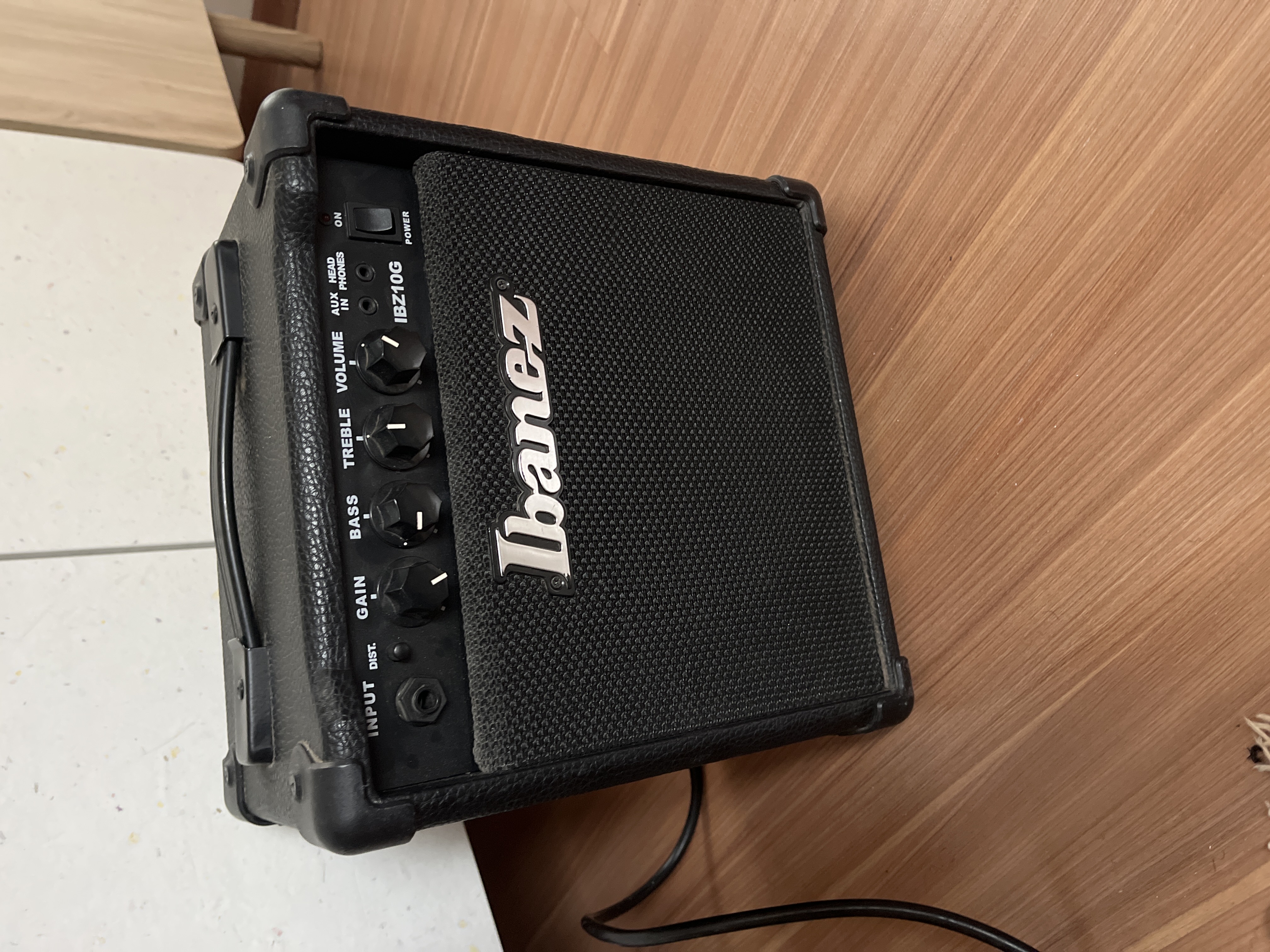 ibanez IBZ10G 10 watt amfi 1