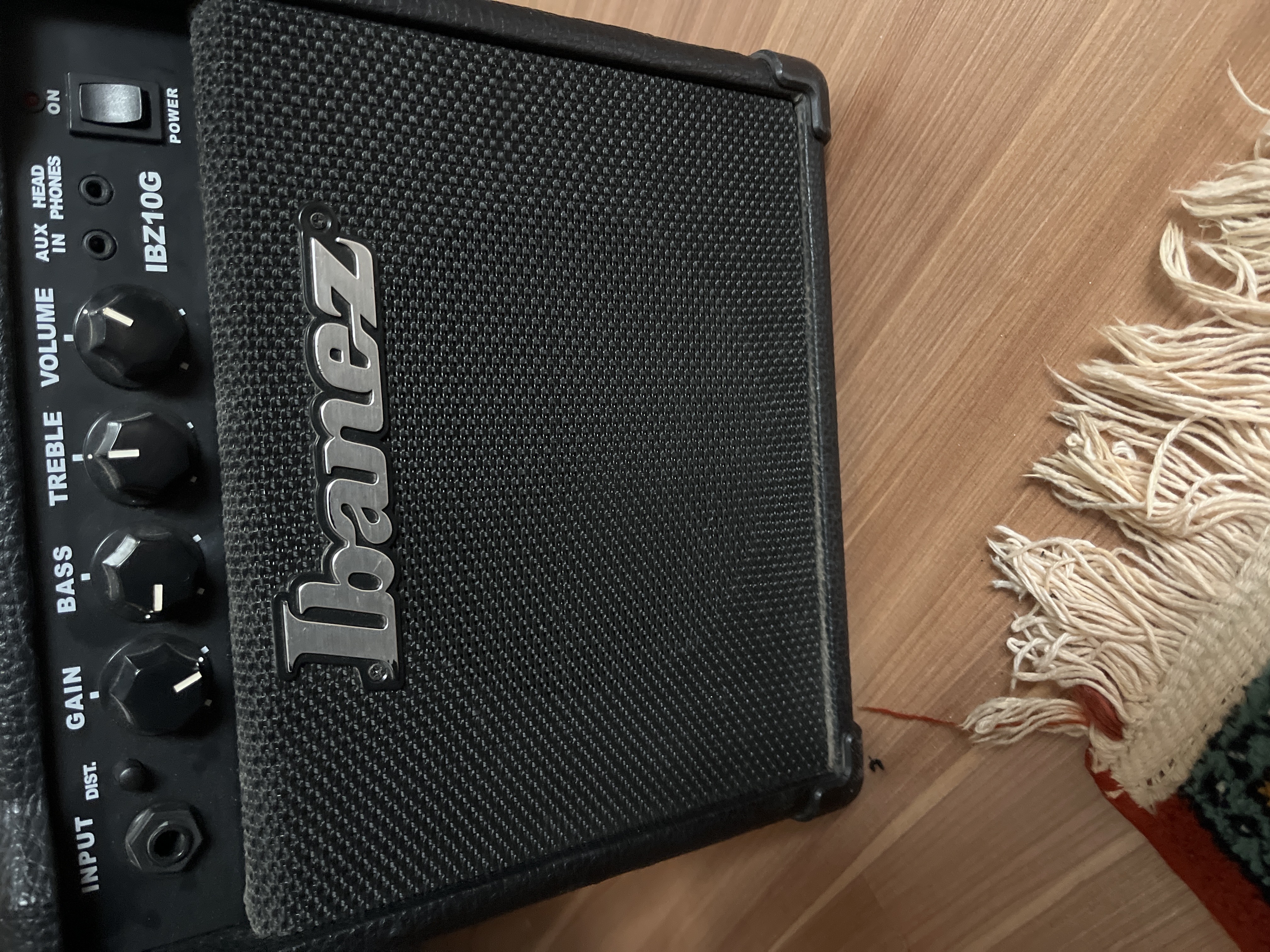 ibanez IBZ10G 10 watt amfi 4