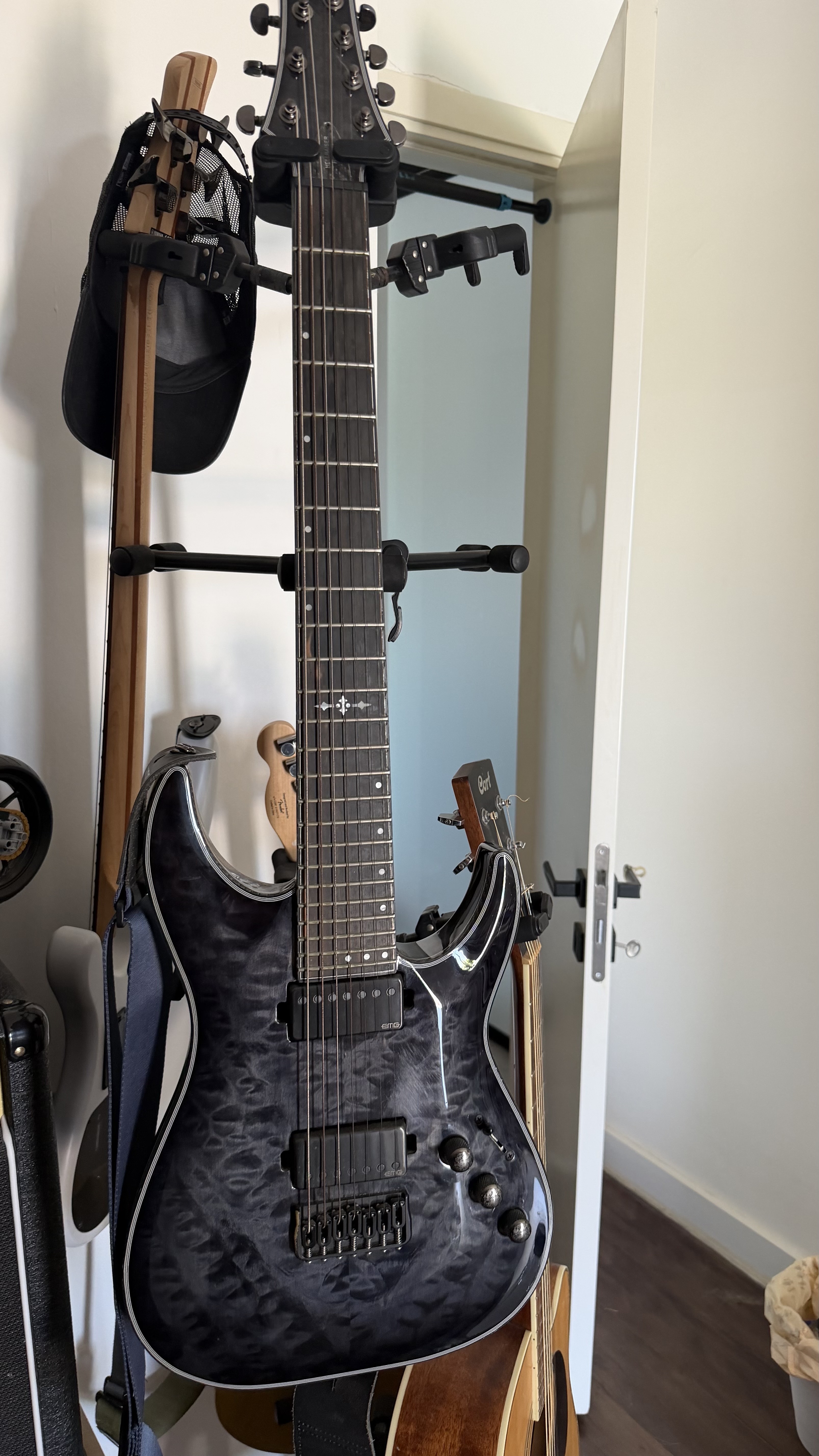 schecter hybrid 7 string 1