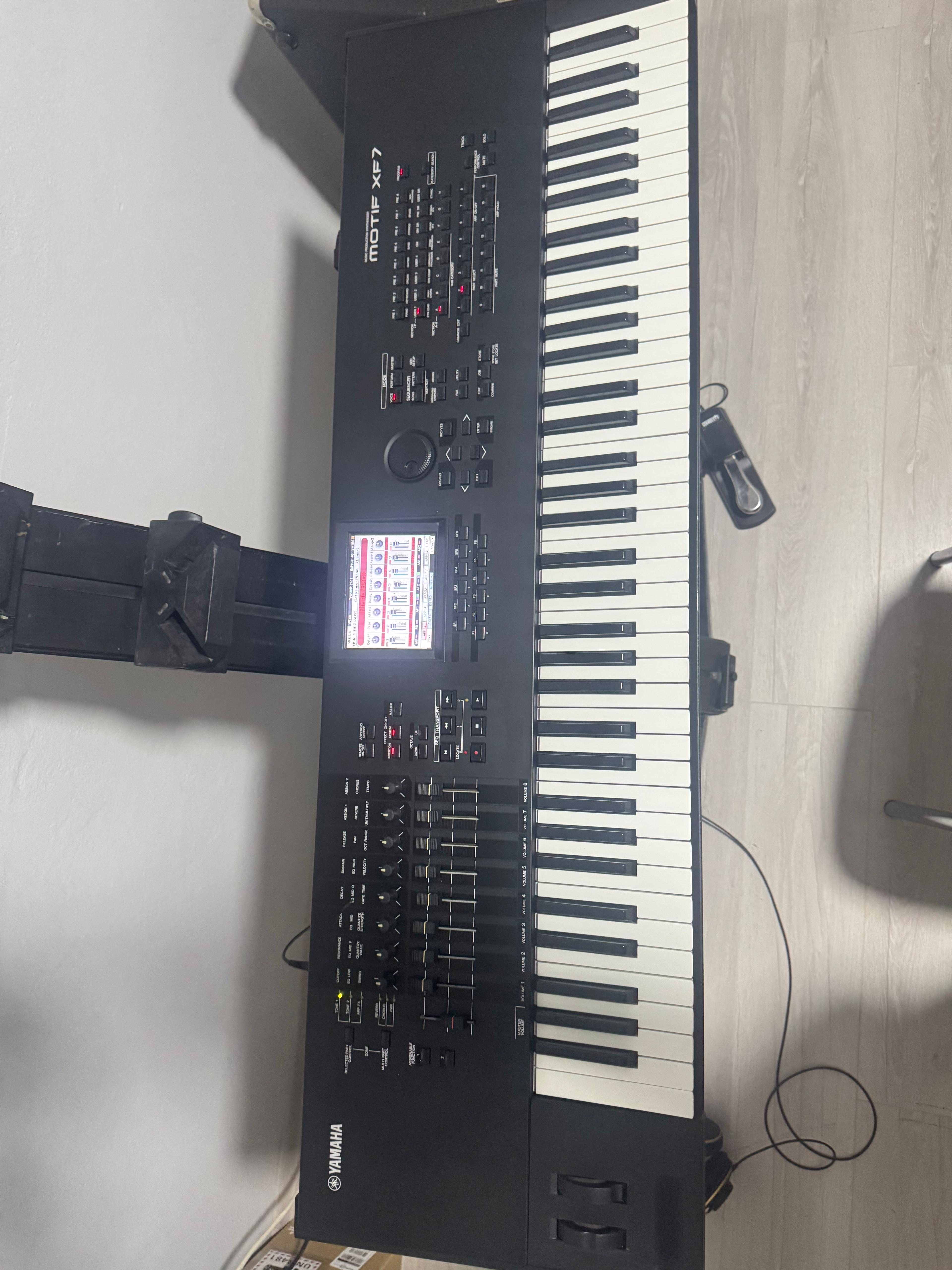 Yamaha Motif XF7 4