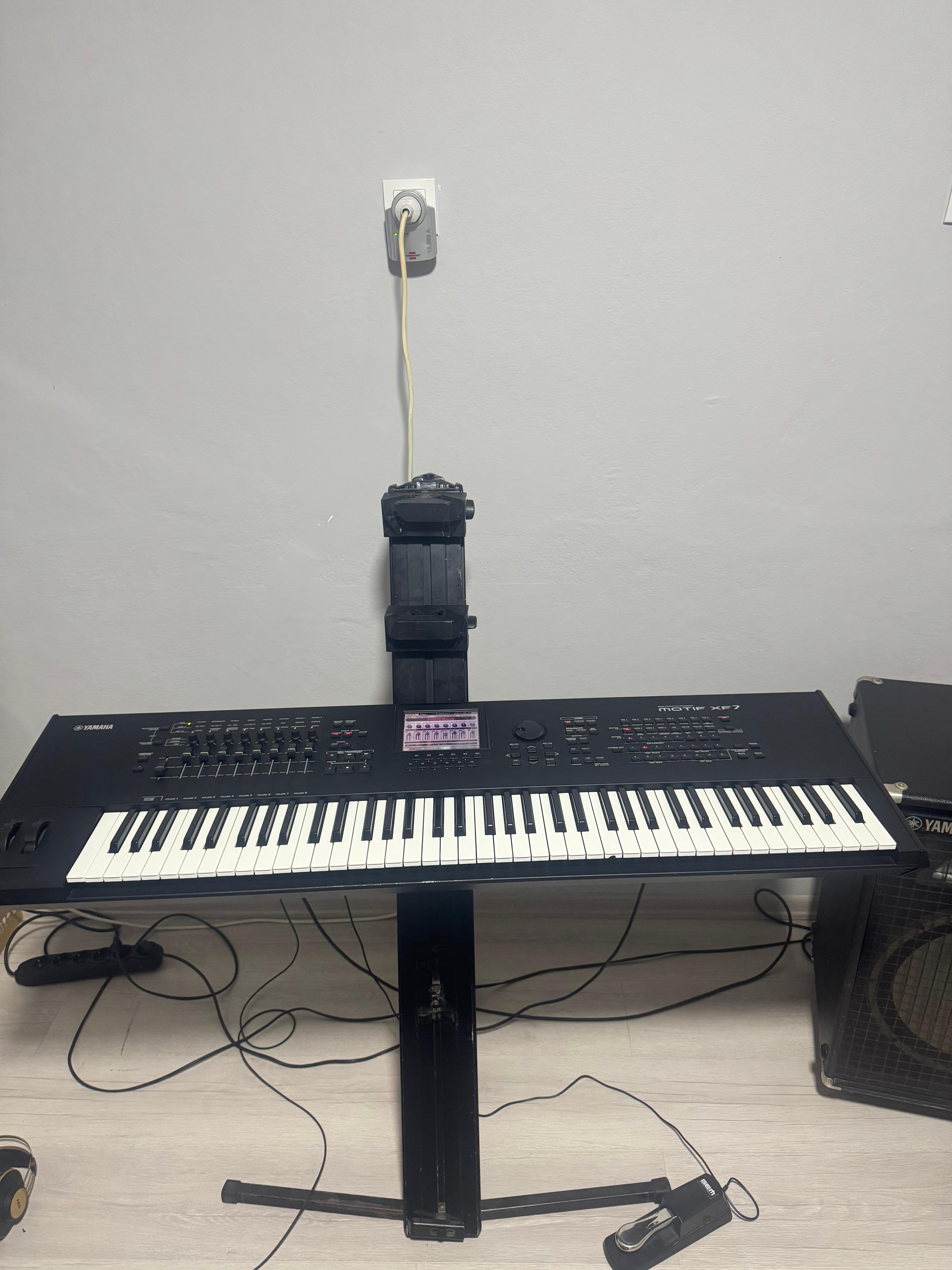 Yamaha Motif XF7 3