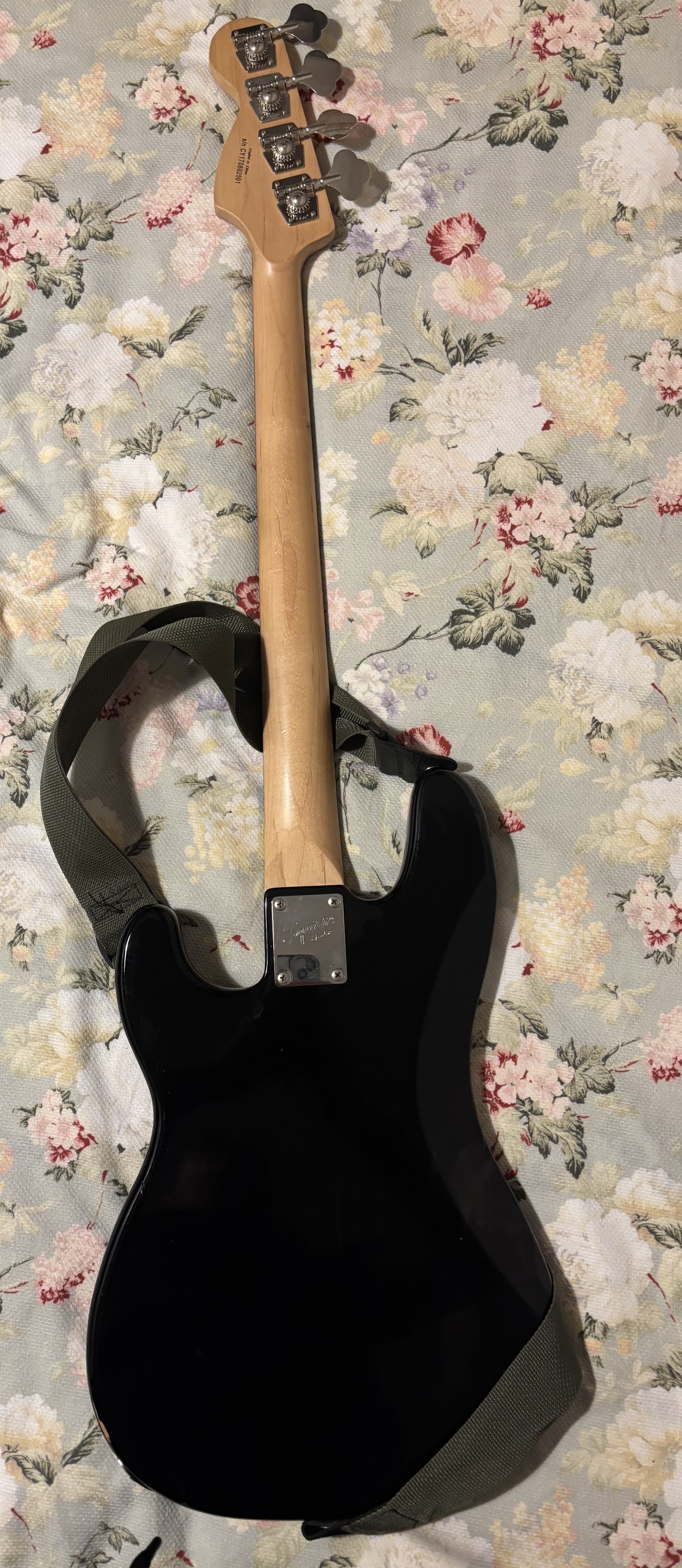 fender squier affinity bas gitar 2