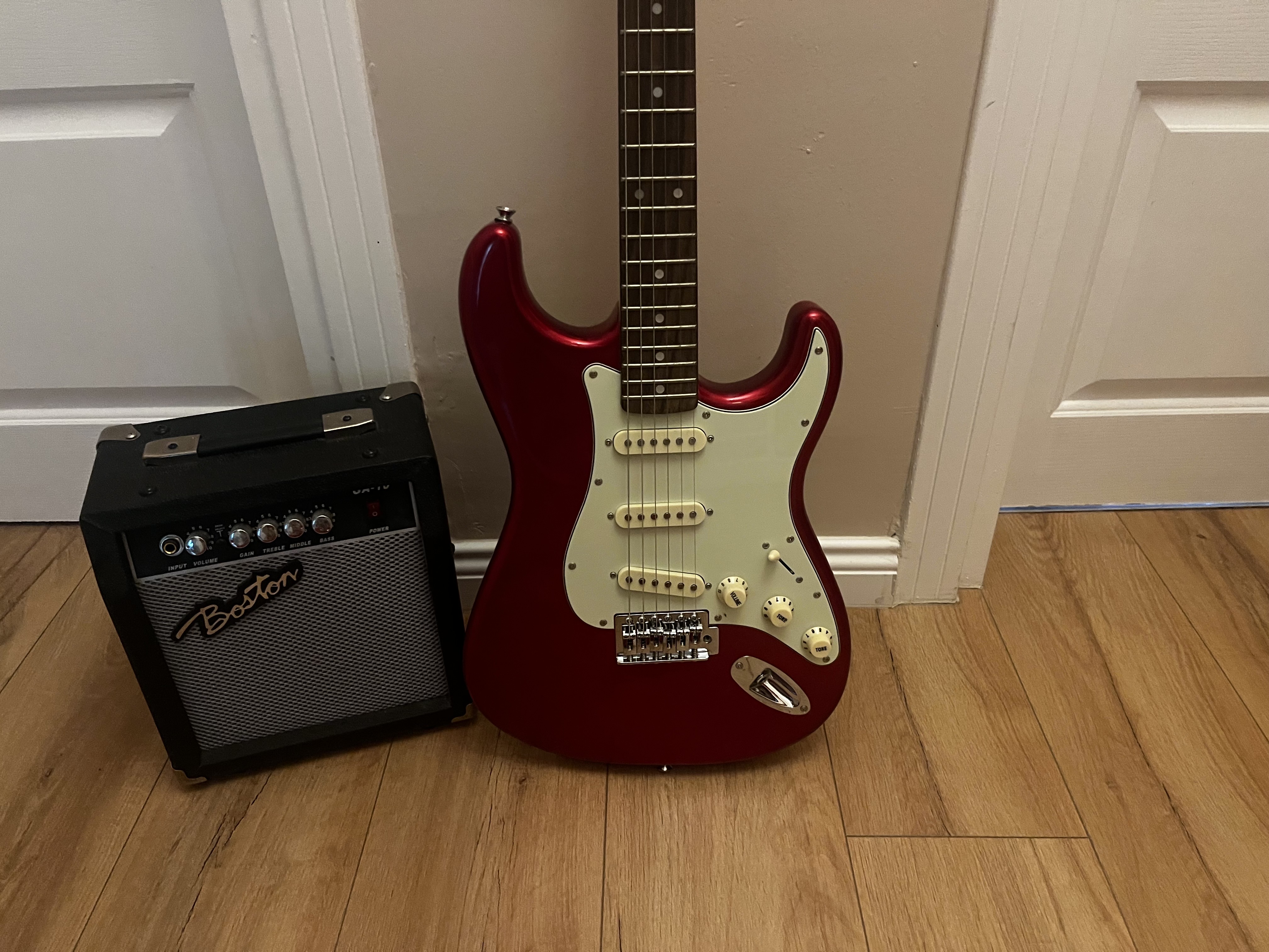 SX Stratocaster Elektro Gitar ve Boston Amfi 6