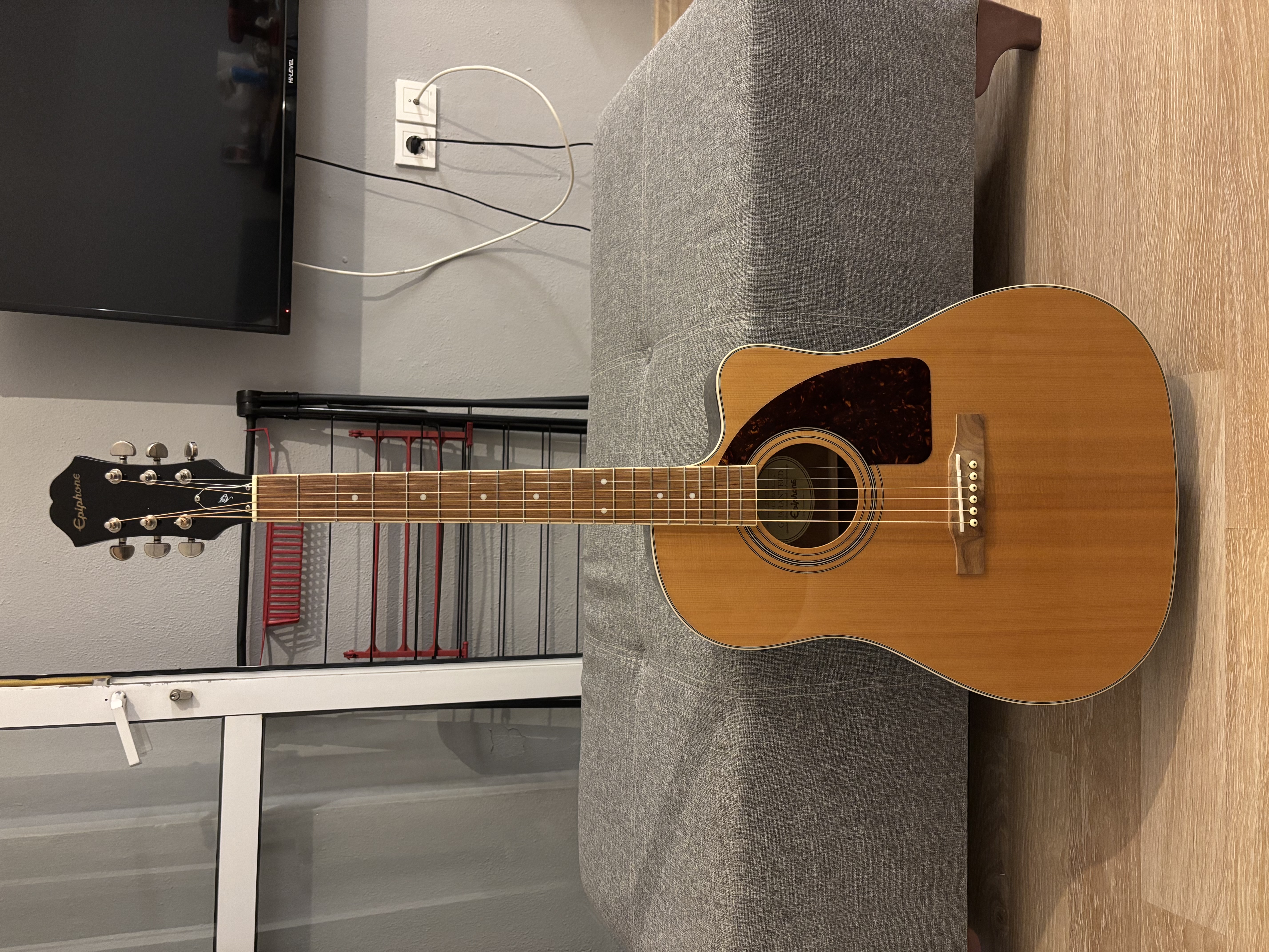 Epiphone AJ-220 SCE Elektro Akustik Gitar 1