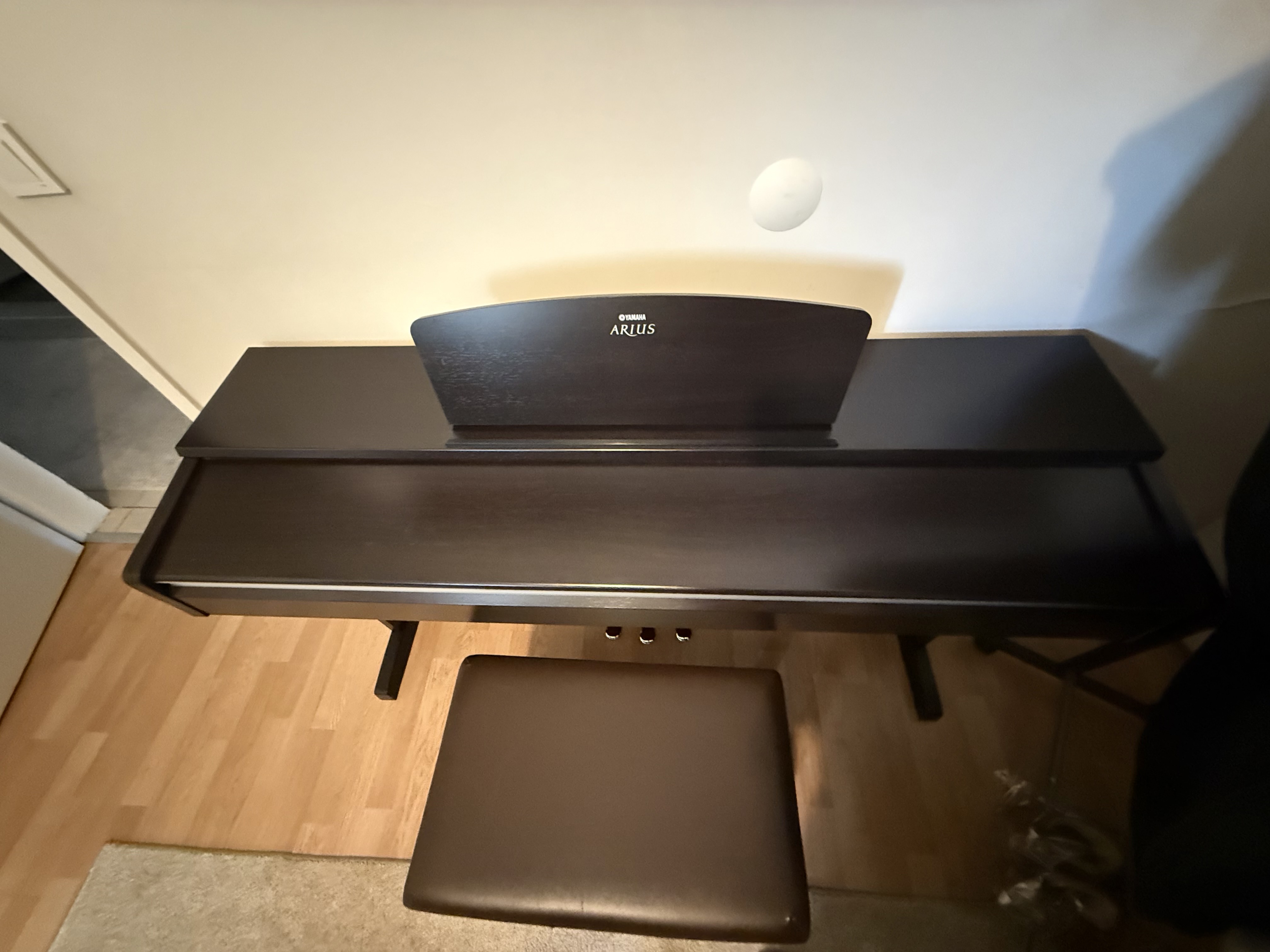 Yamaha YDP-135 Dijital Piyano 2