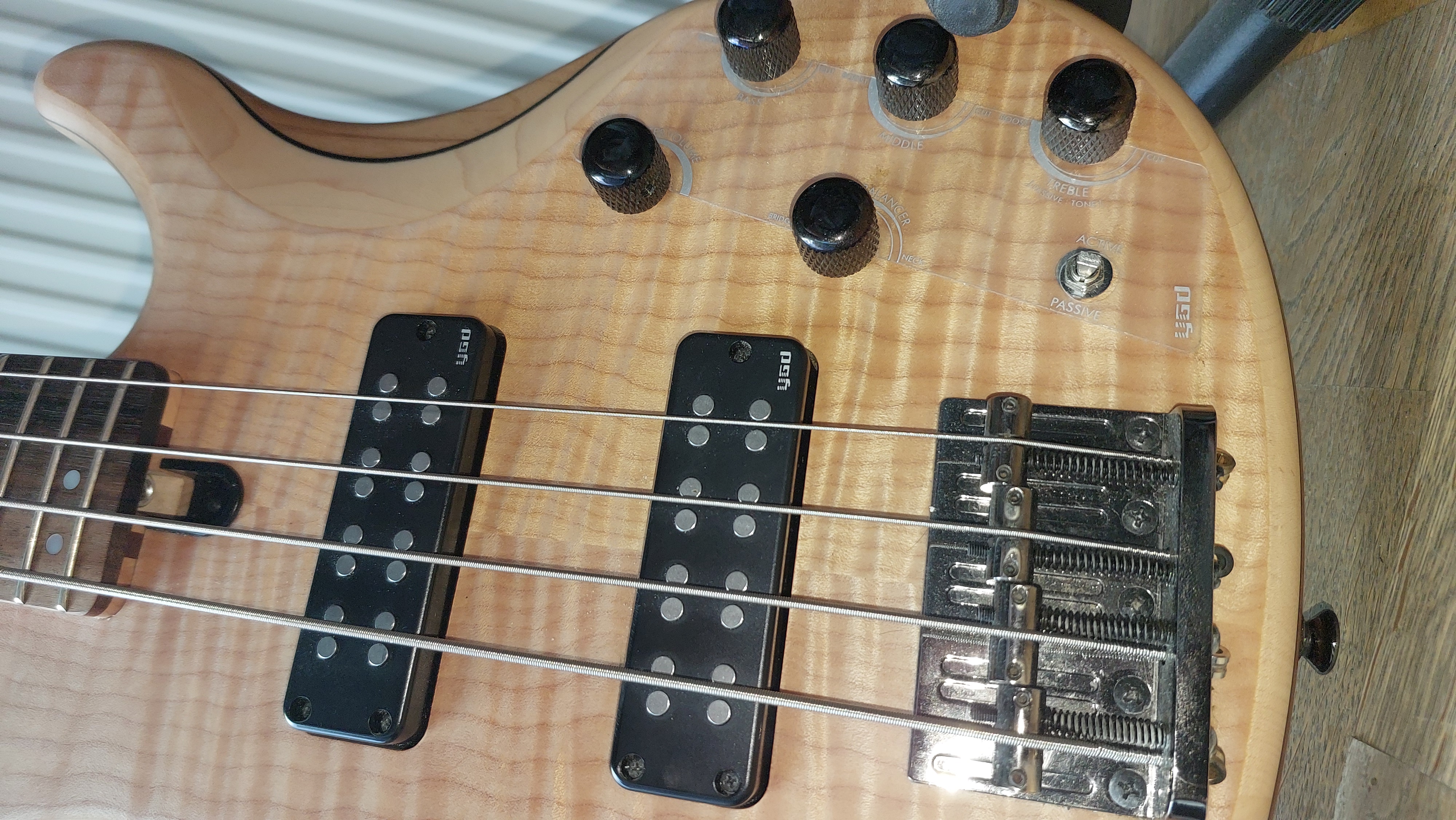 Yamaha TRBX604 4