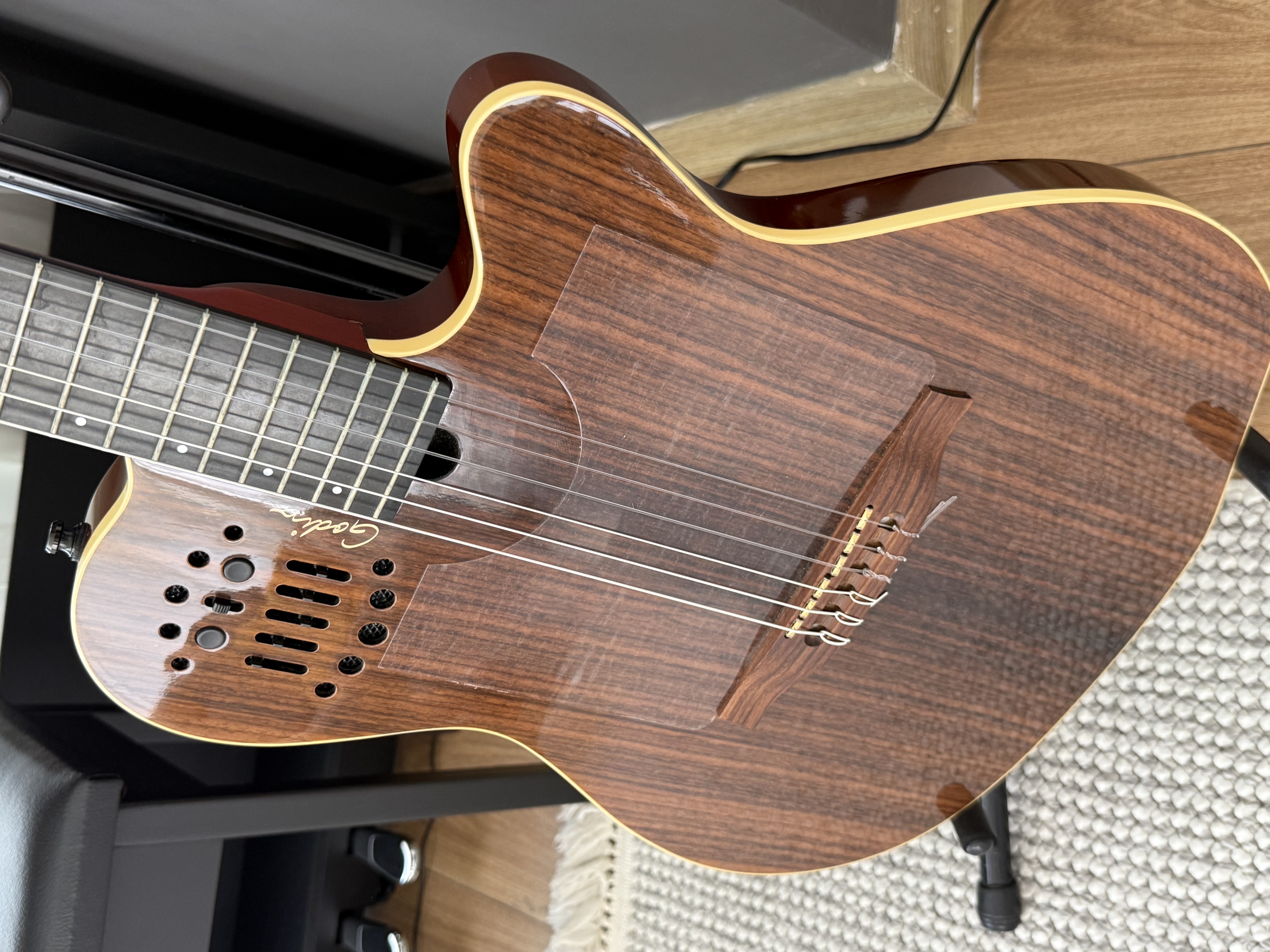 Godin Acs rosewood 4