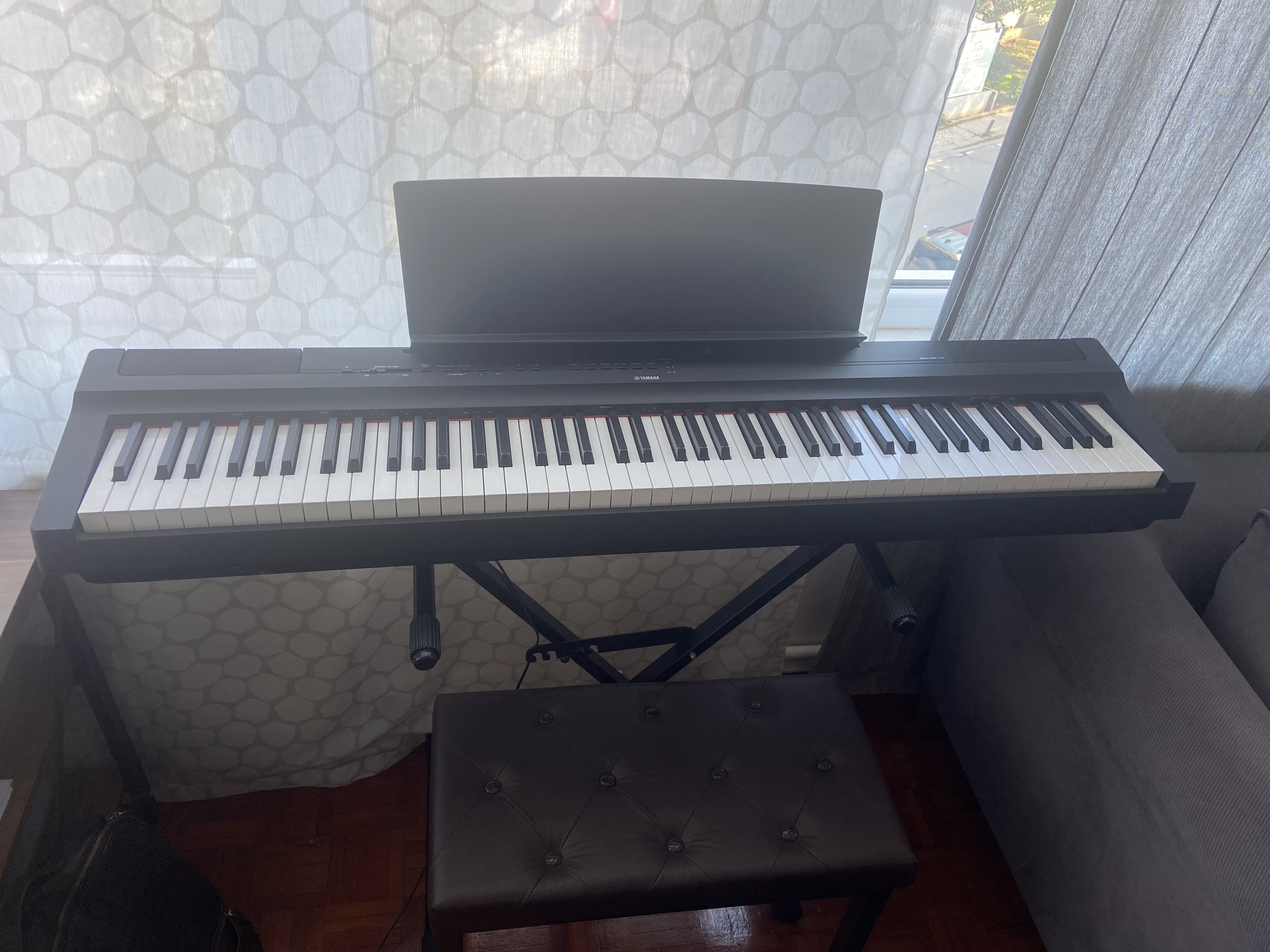 yamaha p125 dijital piyano 1