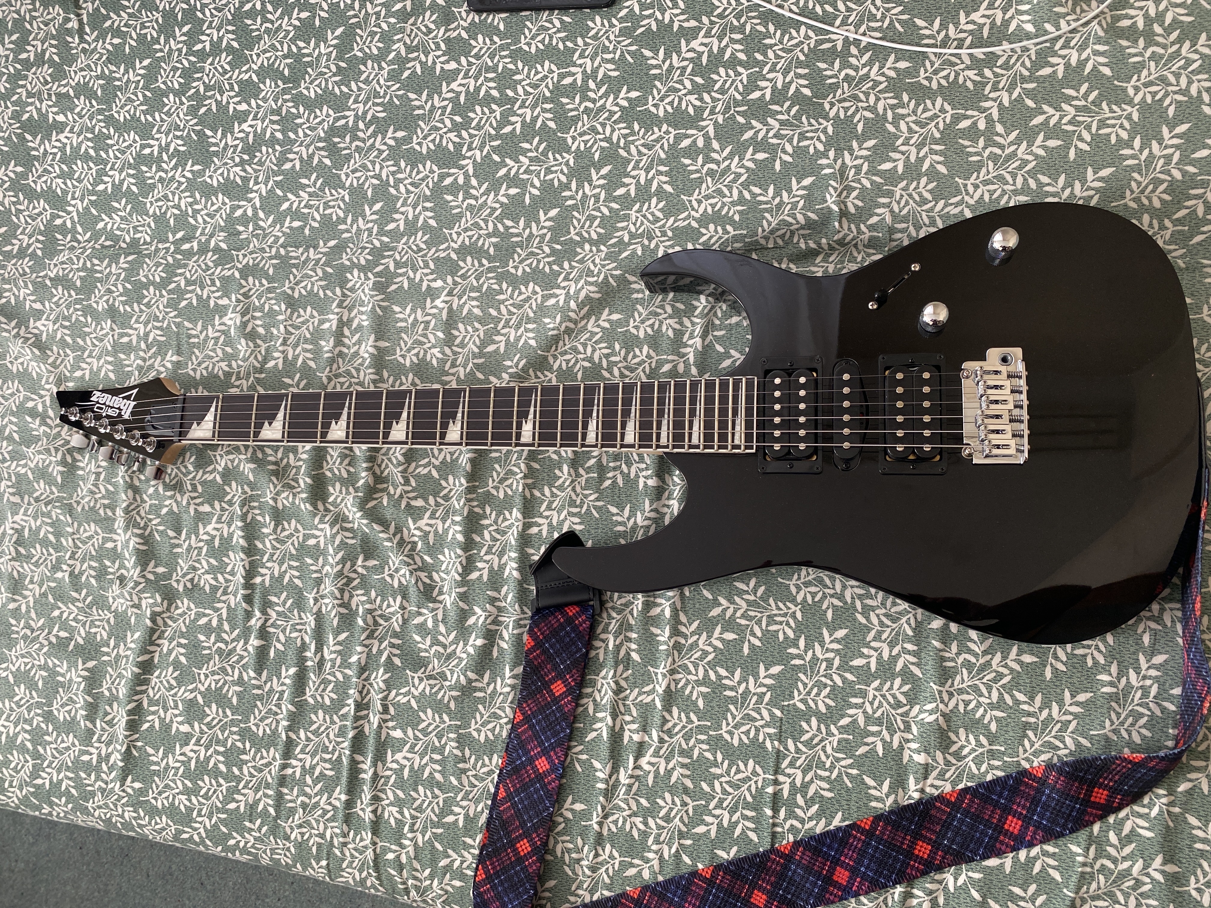 IBANEZ GRG170DX-BKN GIO RG Serisi Black Night Elektro Gitar 1