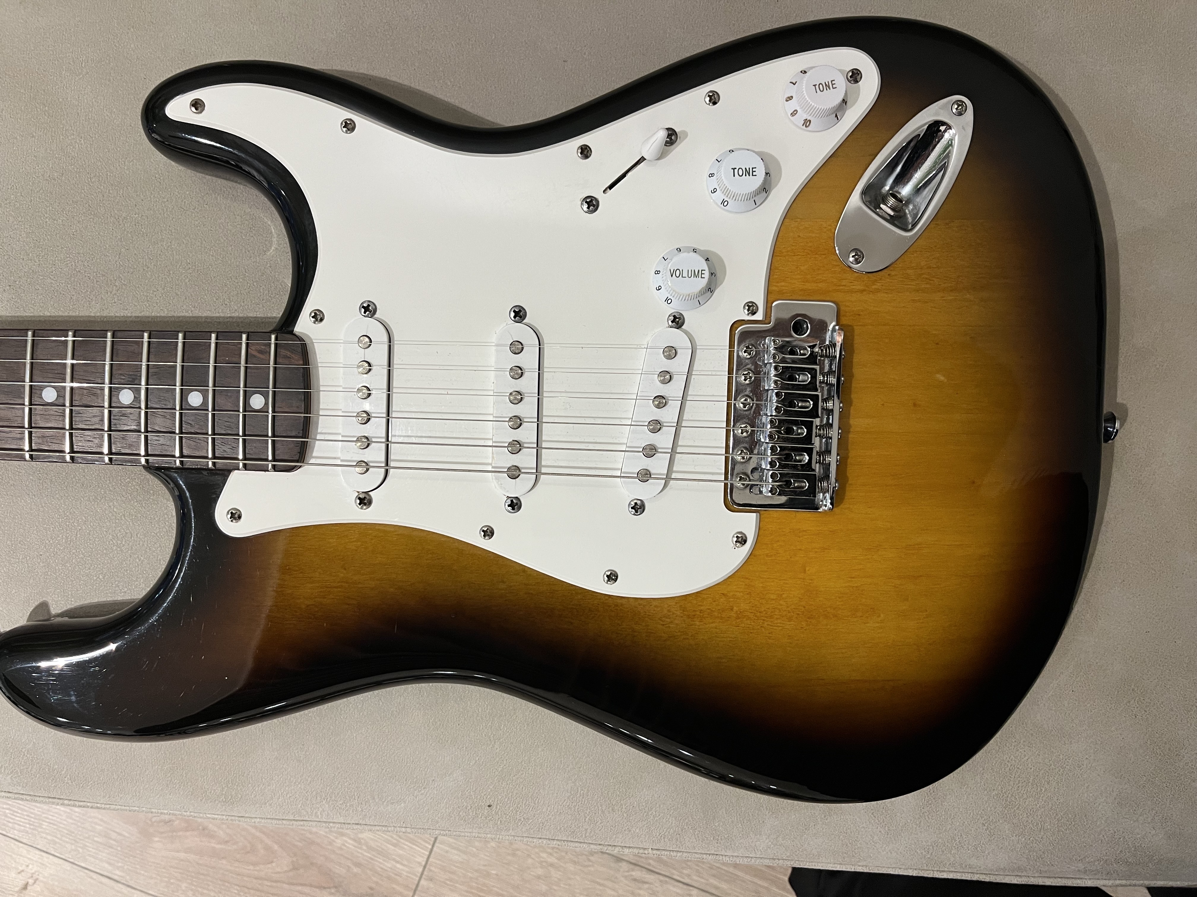 Squier Affinity Strat 2