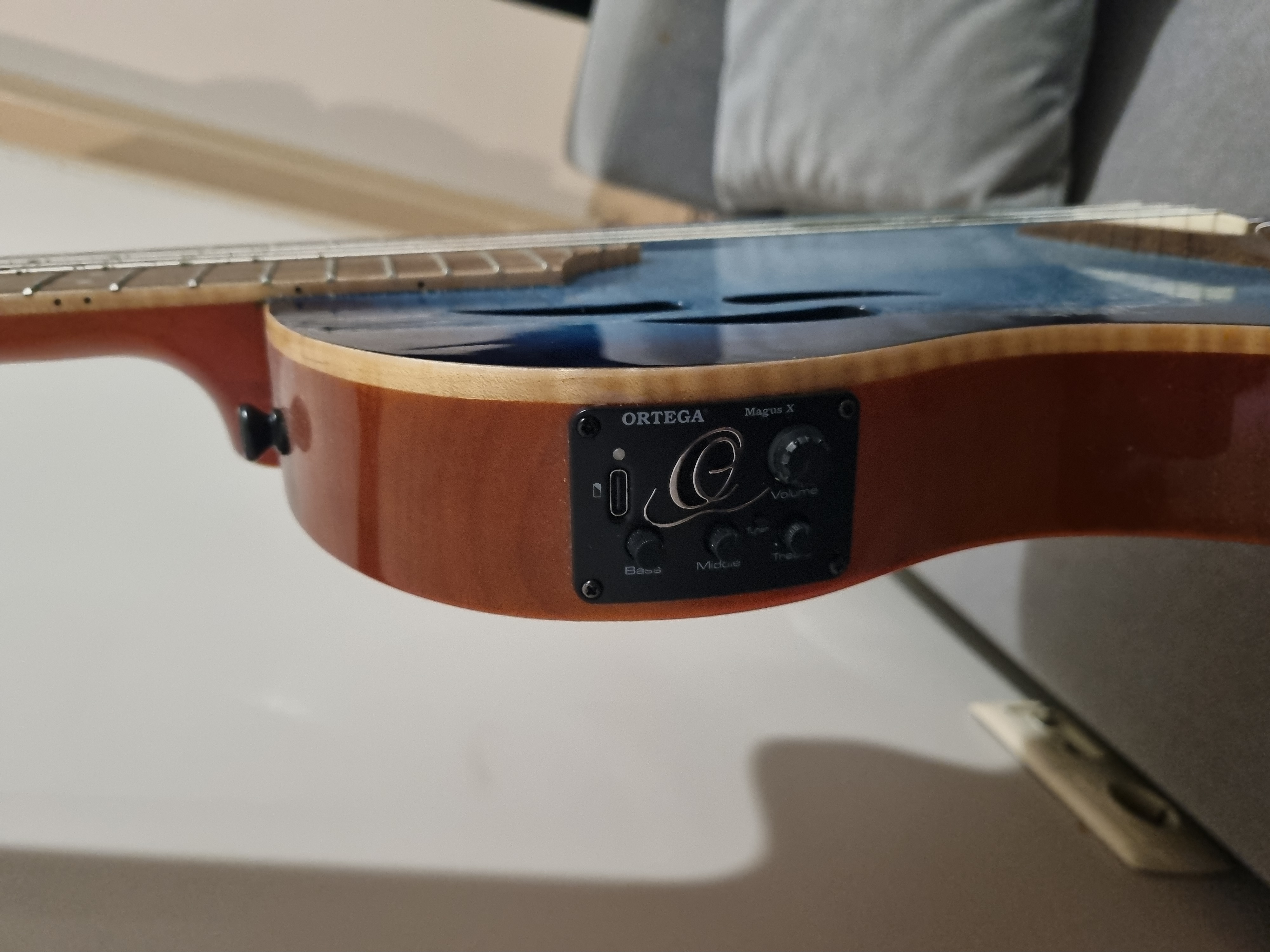 Ortega TourPlayer Deluxe RTPDLX- FMA Elektro Klasik Gitar (Blue Burst) 5
